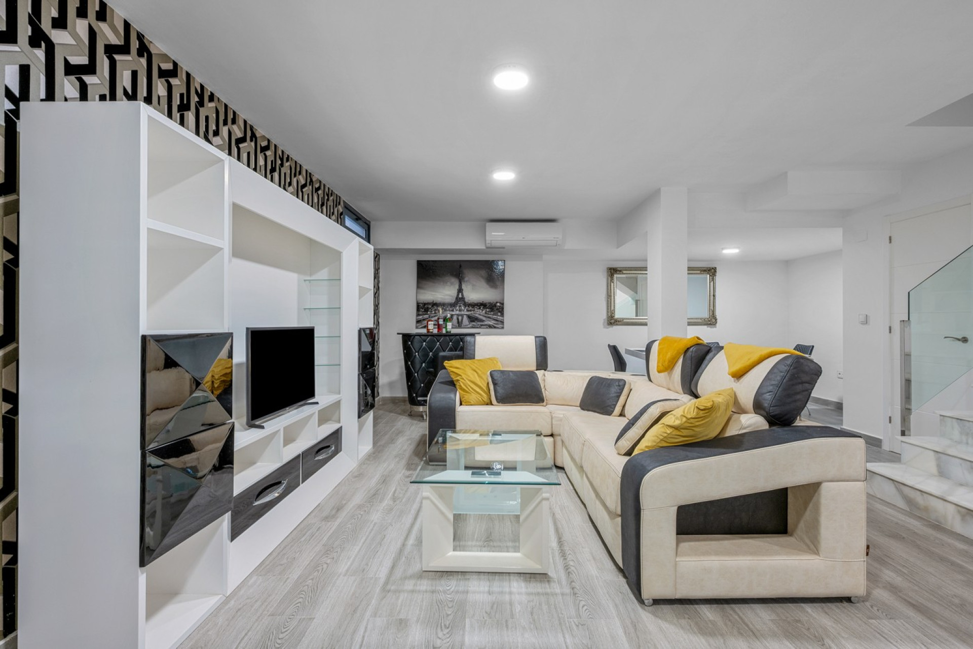 Resale - Villa - Orihuela Costa