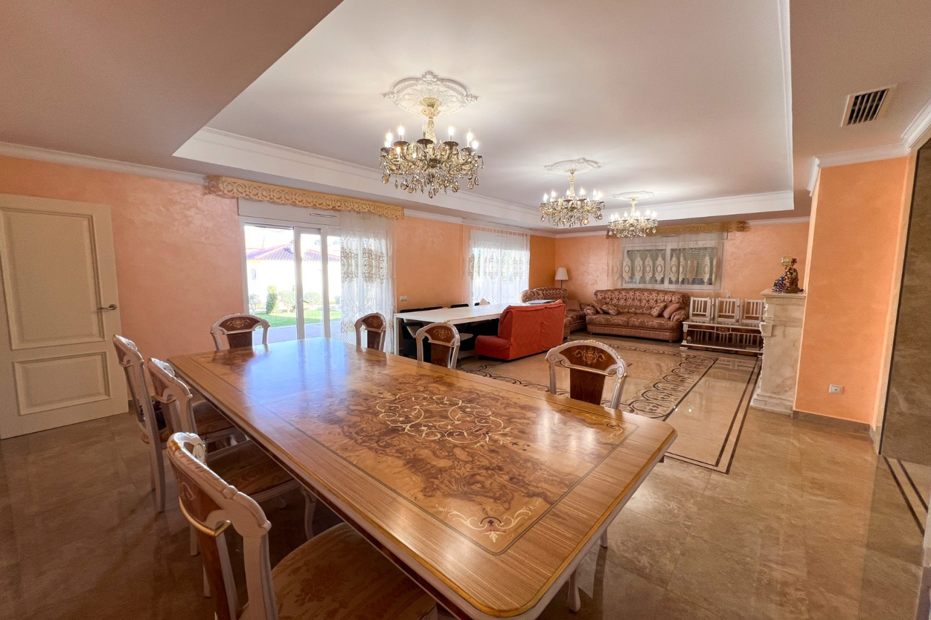 Resale - Villa - Orihuela Costa