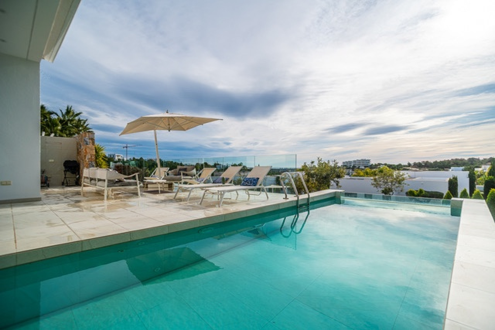 Resale - Villa - Orihuela - Las Colinas Golf