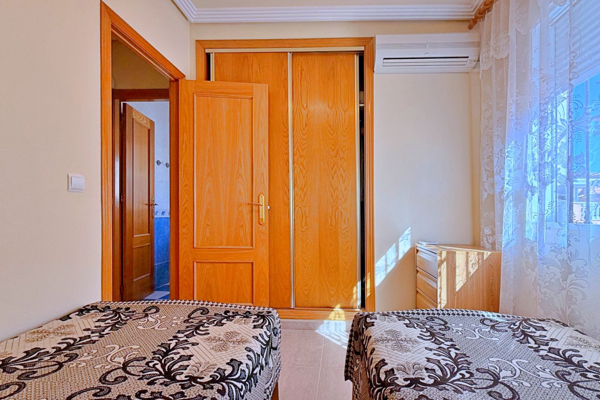 Resale - Villa - Orihuela - Orihuela Costa