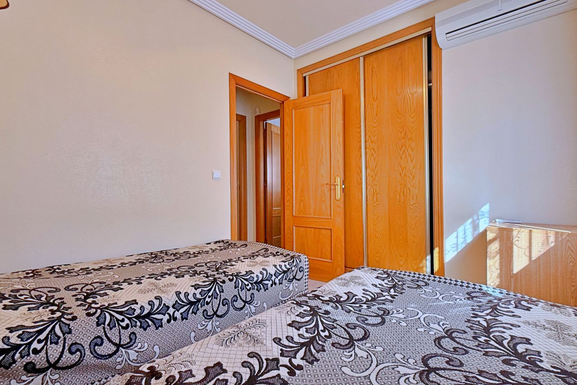 Resale - Villa - Orihuela - Orihuela Costa
