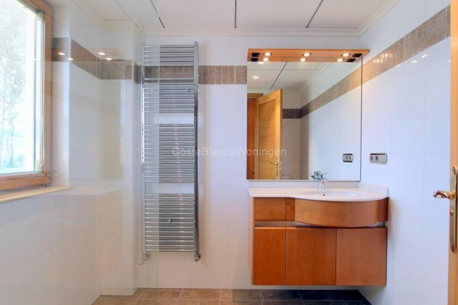 Resale - Villa - Penàguila