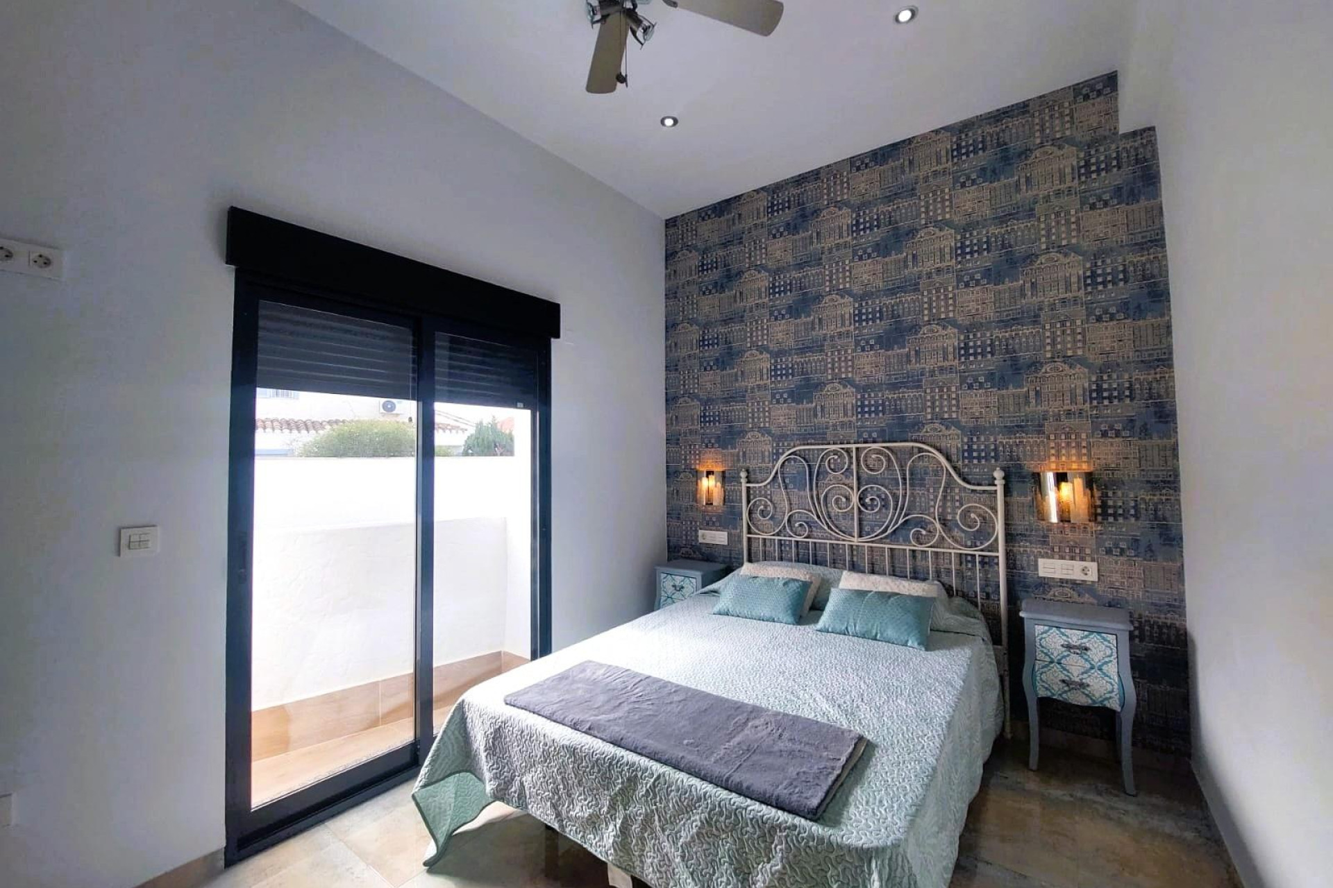 Resale - Villa - Pilar de la Horadada - Torre De La Horadada