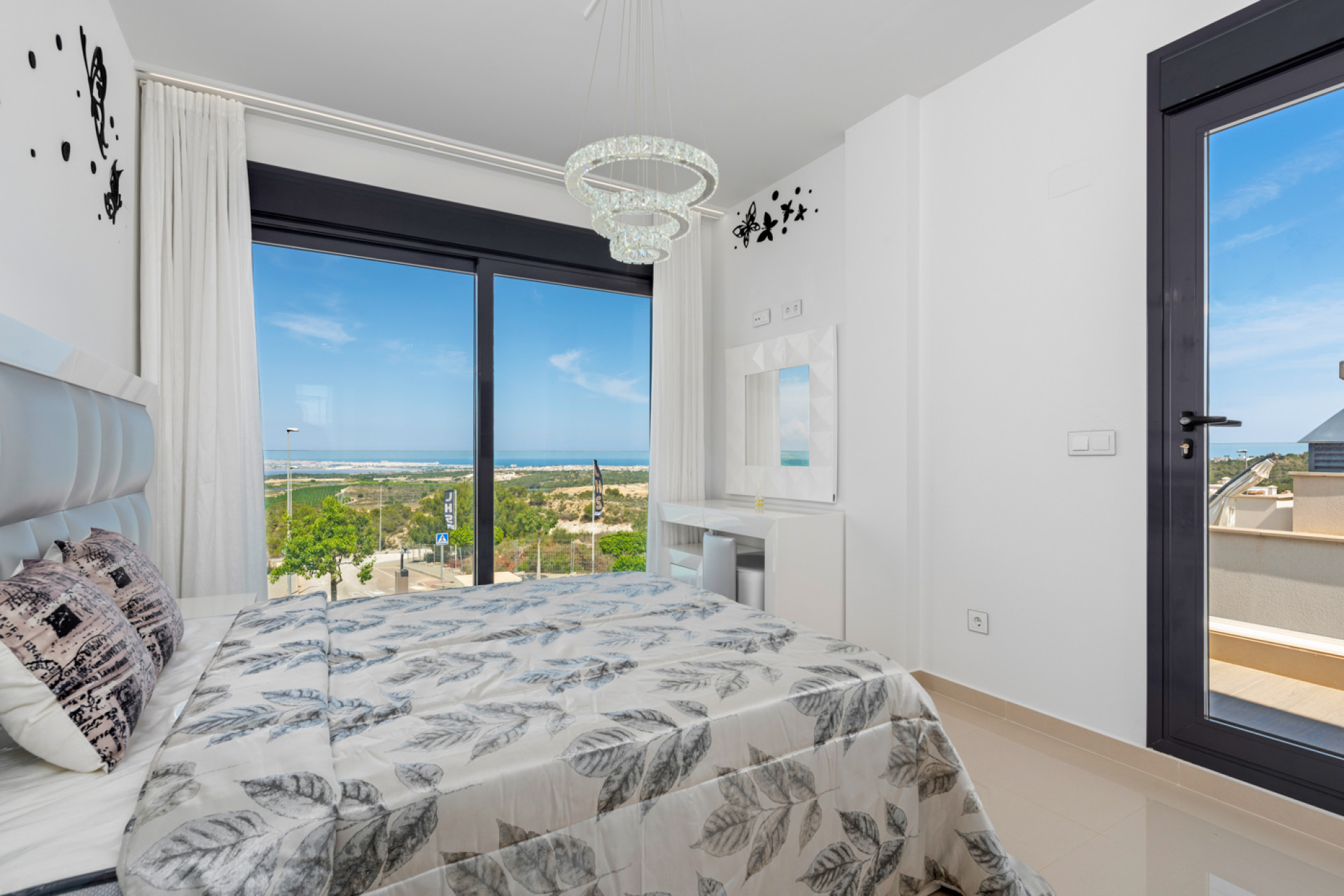 Resale - Villa - San Miguel de Salinas