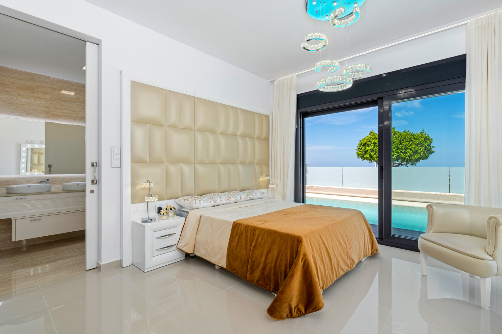 Resale - Villa - San Miguel de Salinas