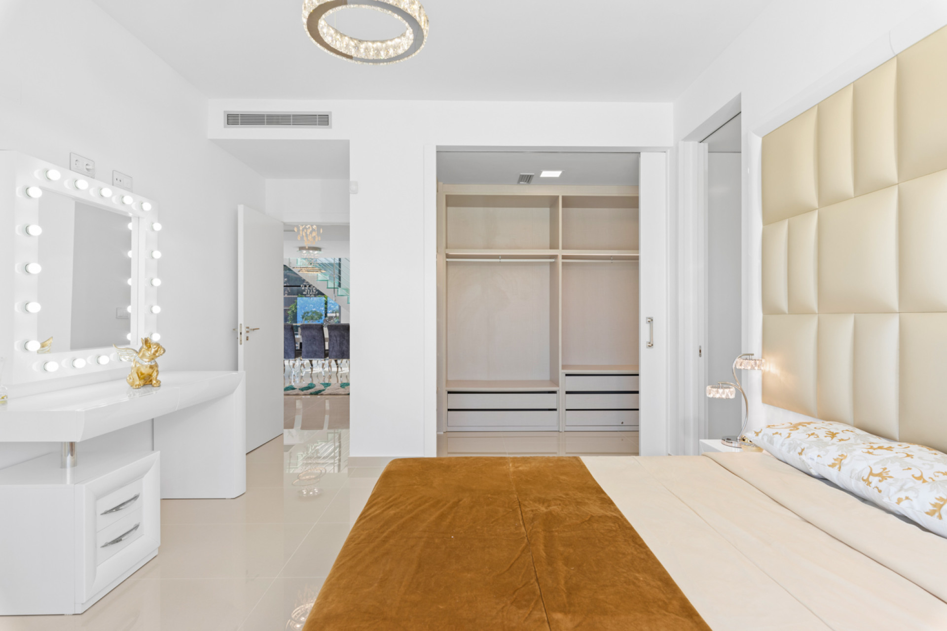 Resale - Villa - San Miguel de Salinas