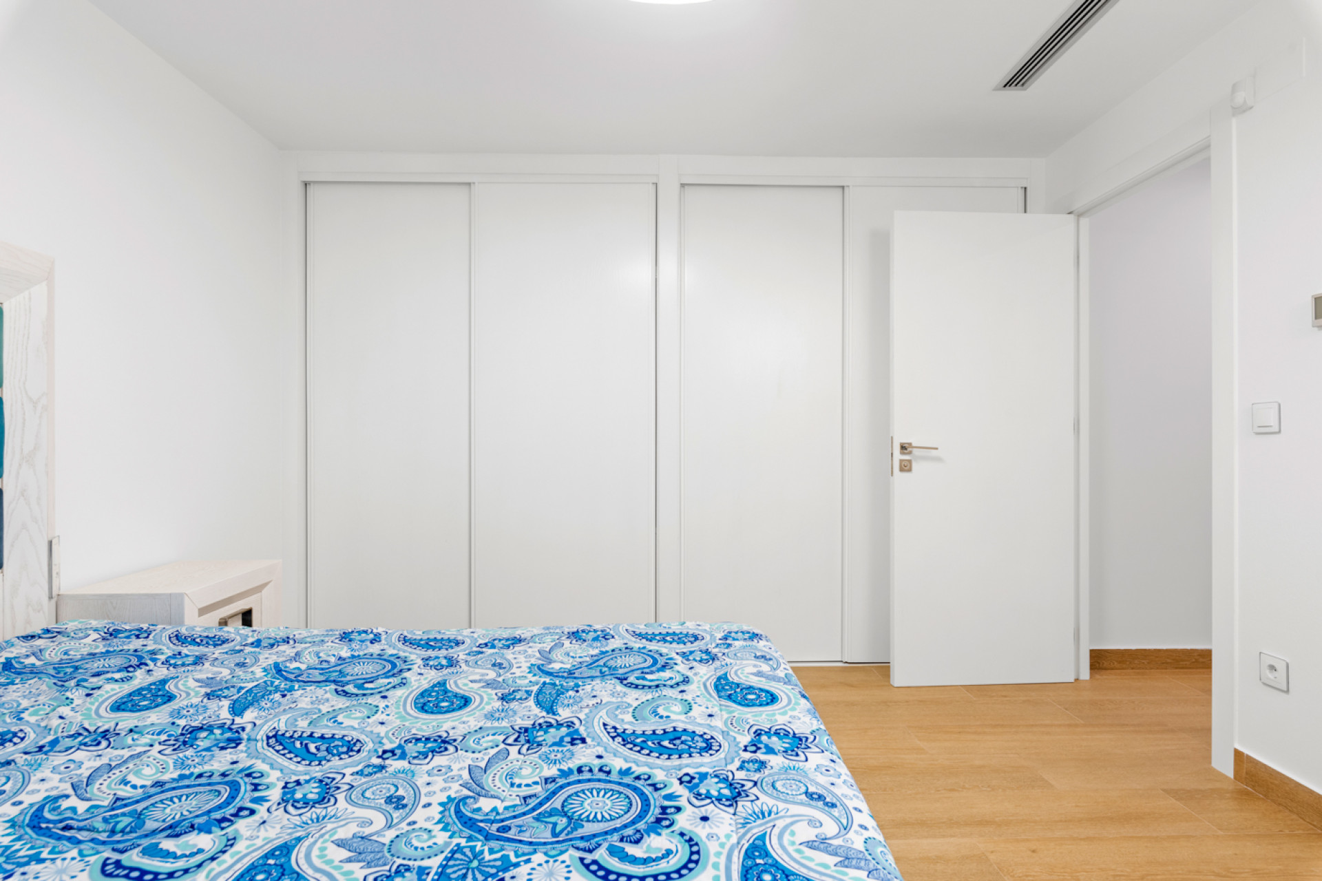 Resale - Villa - San Miguel de Salinas