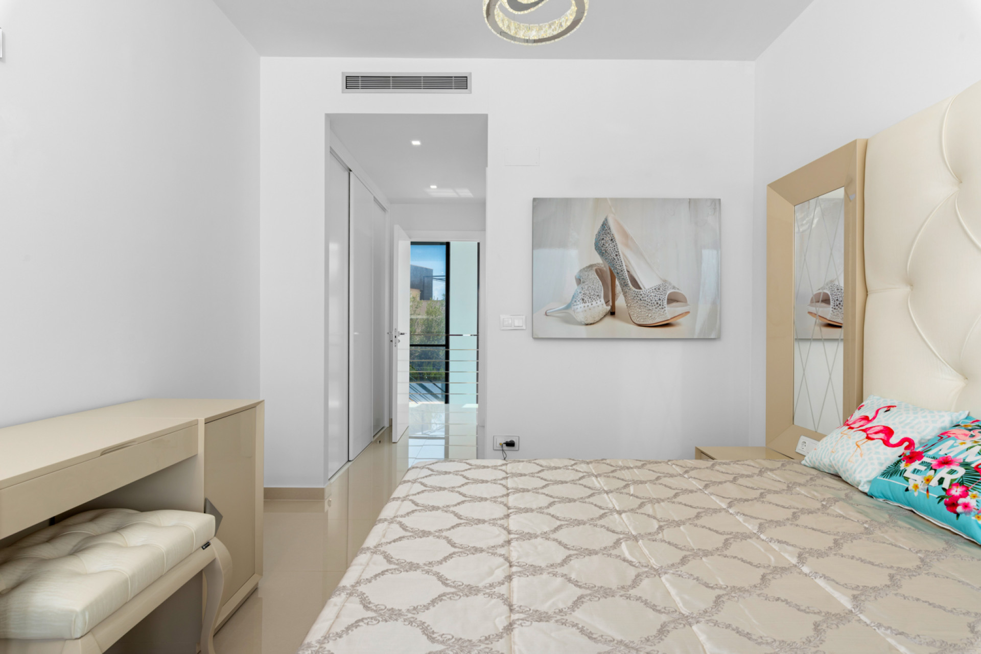 Resale - Villa - San Miguel de Salinas