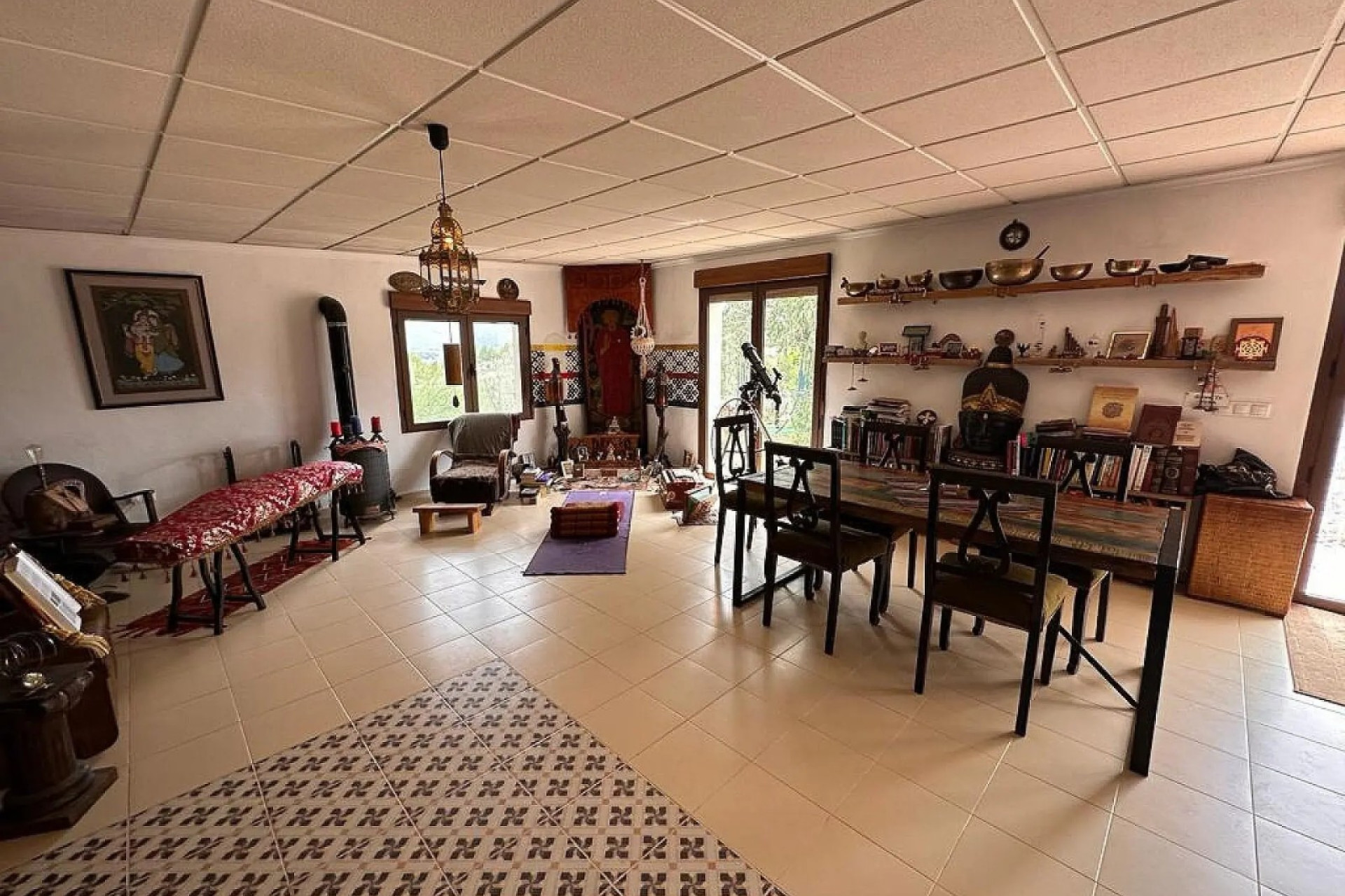 Resale - Villa - Sax