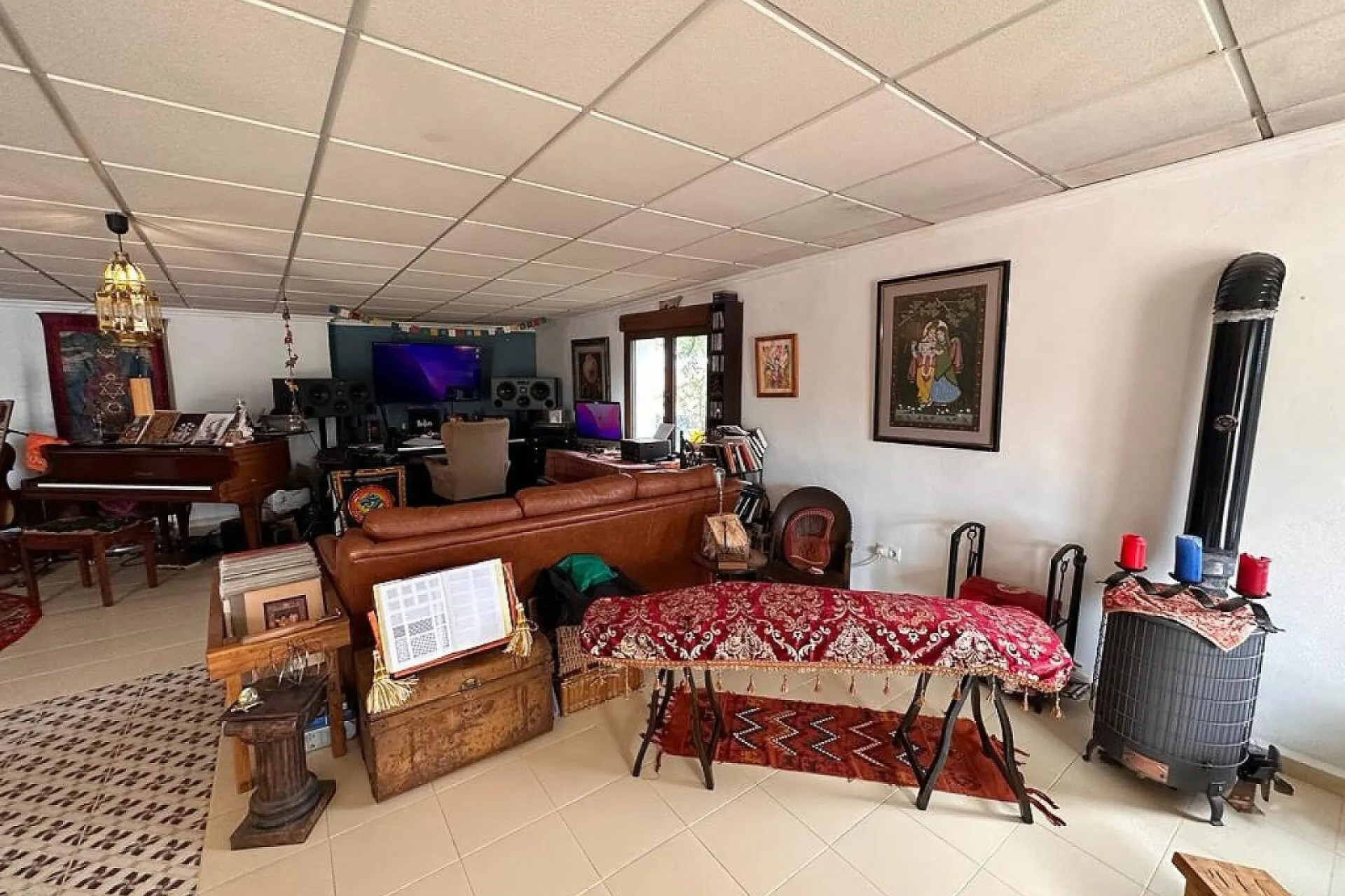 Resale - Villa - Sax