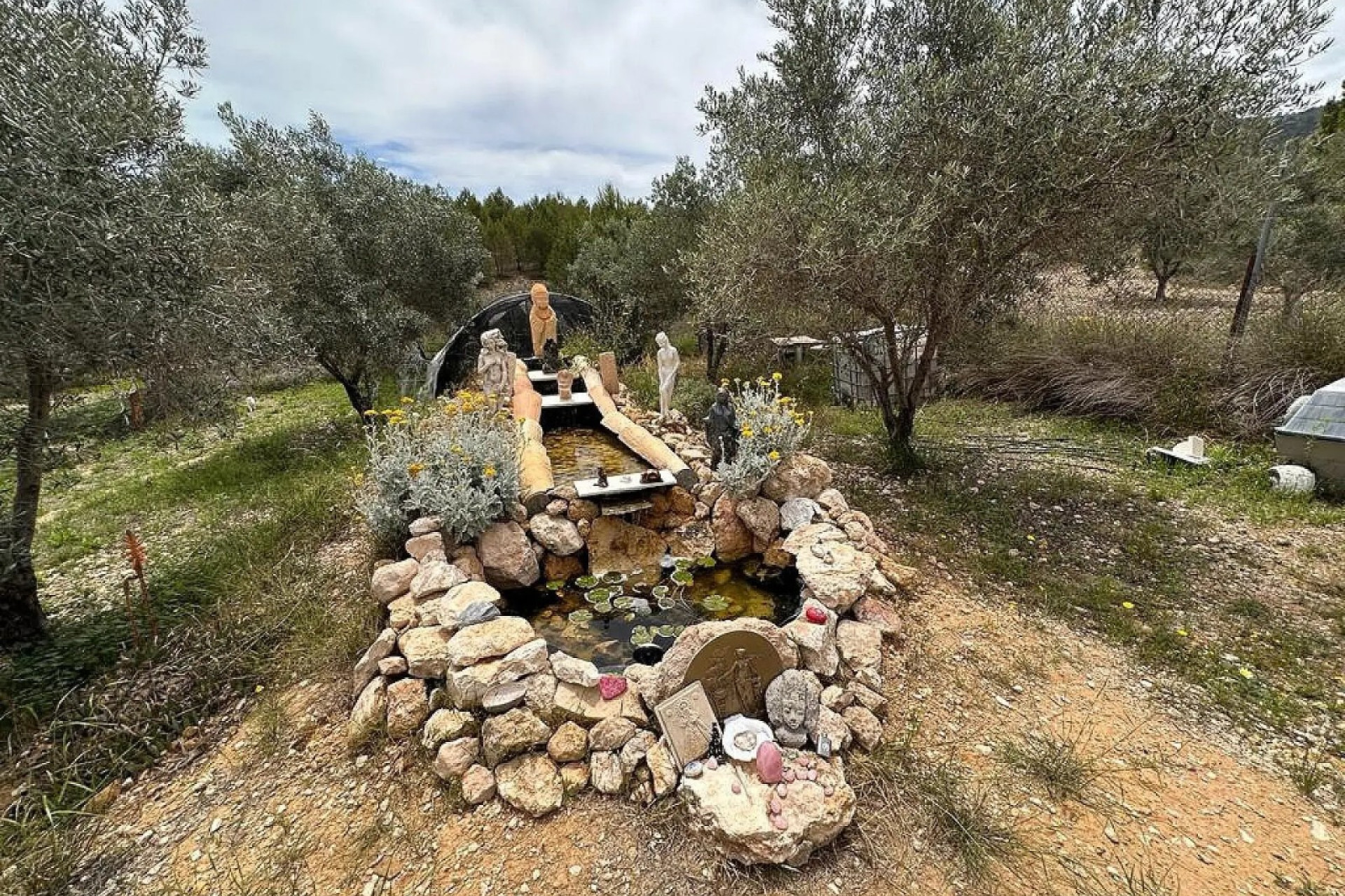 Resale - Villa - Sax