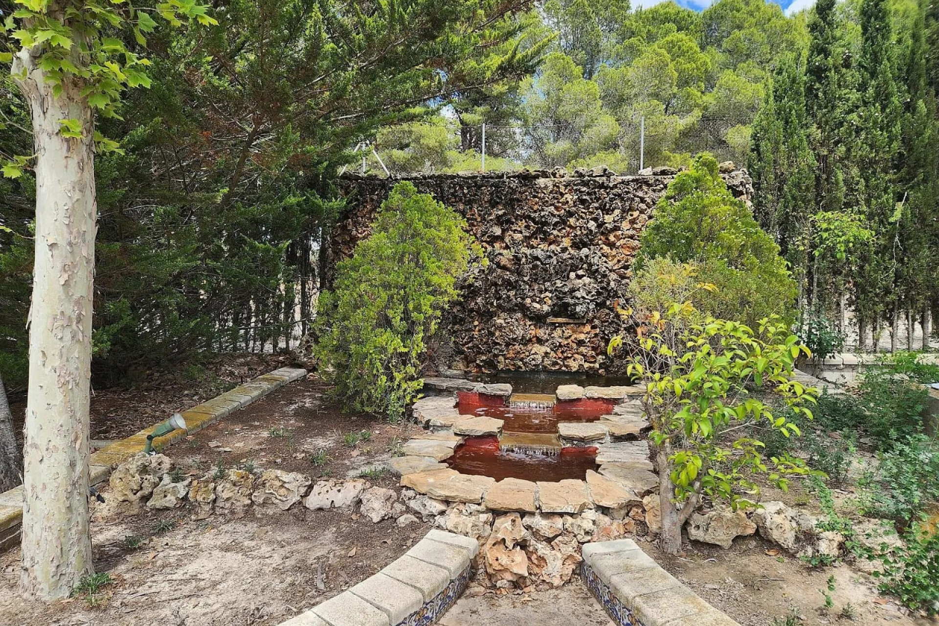 Resale - Villa - Sax