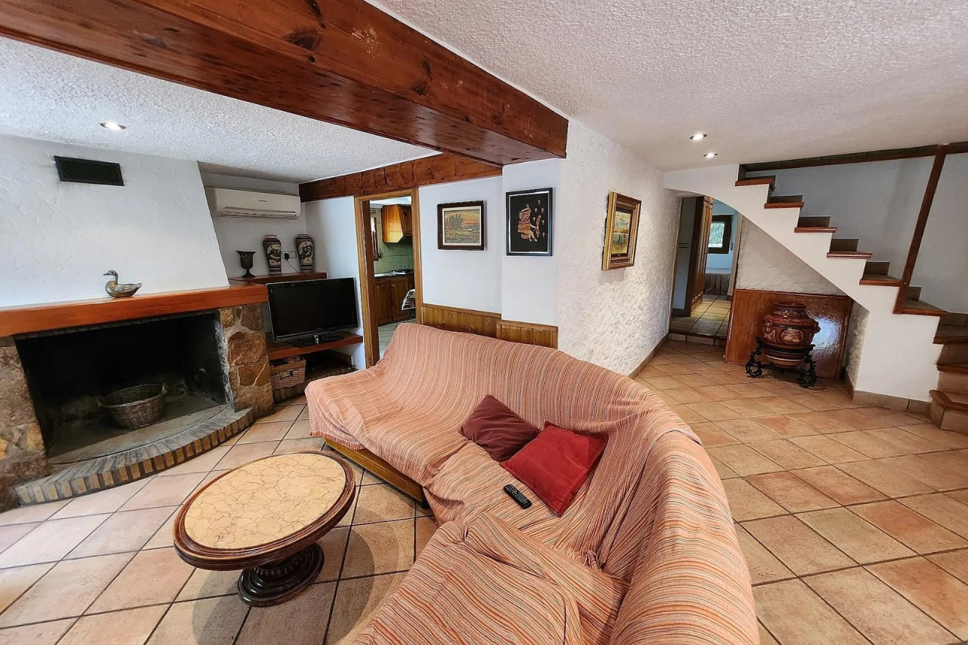 Resale - Villa - Sax