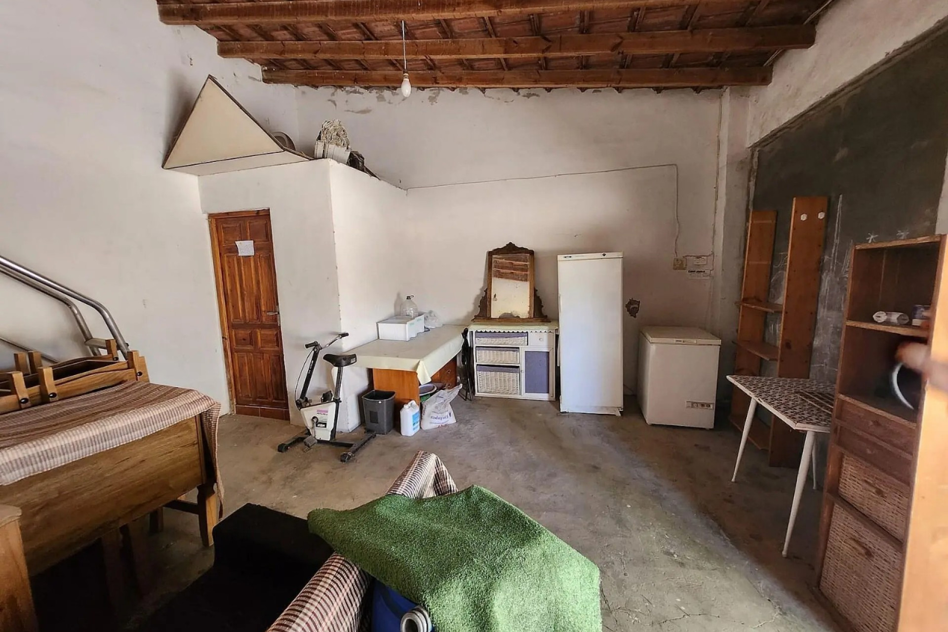 Resale - Villa - Sax