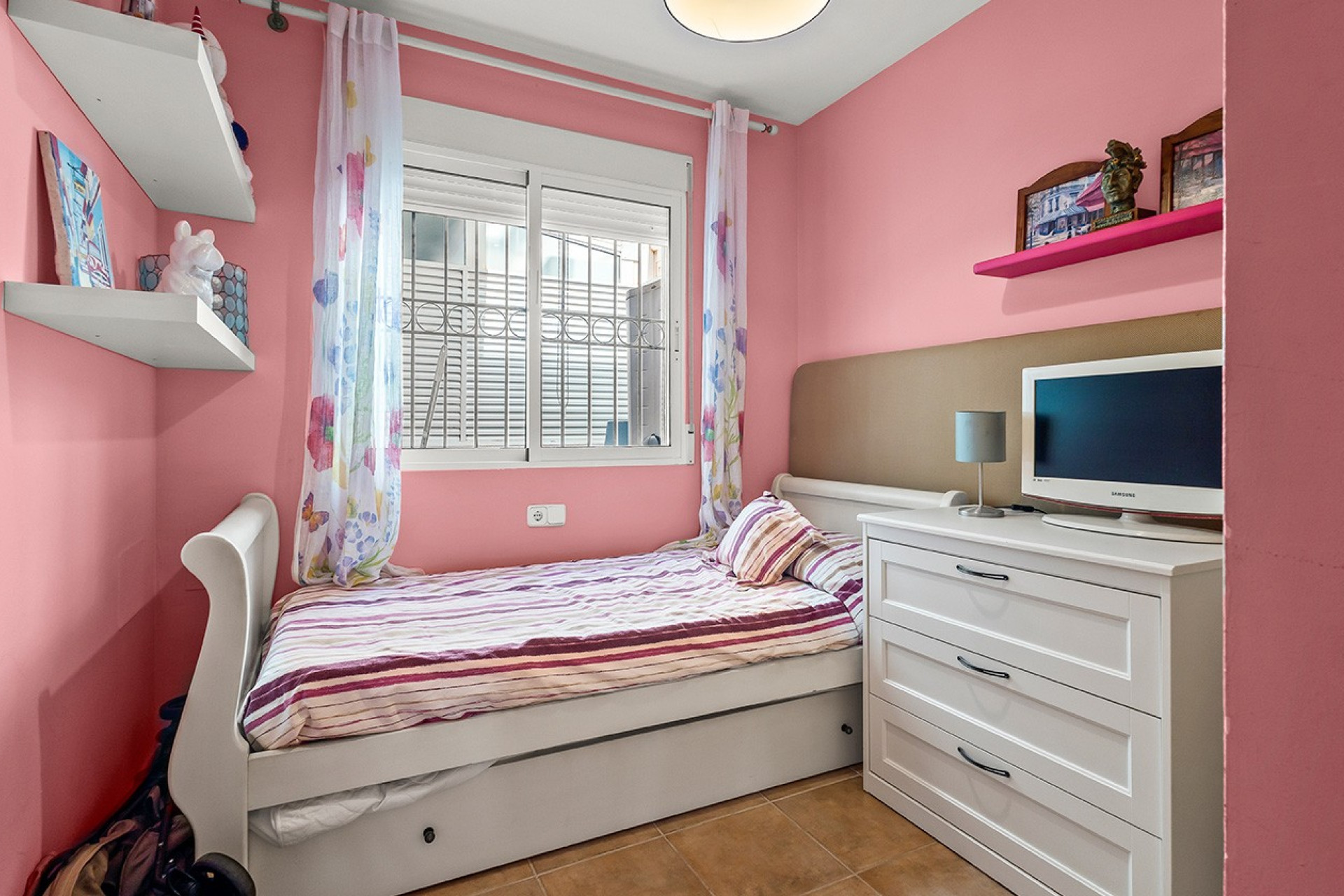 Resale - Villa - Torre de la Horadada - Pueblo Latino