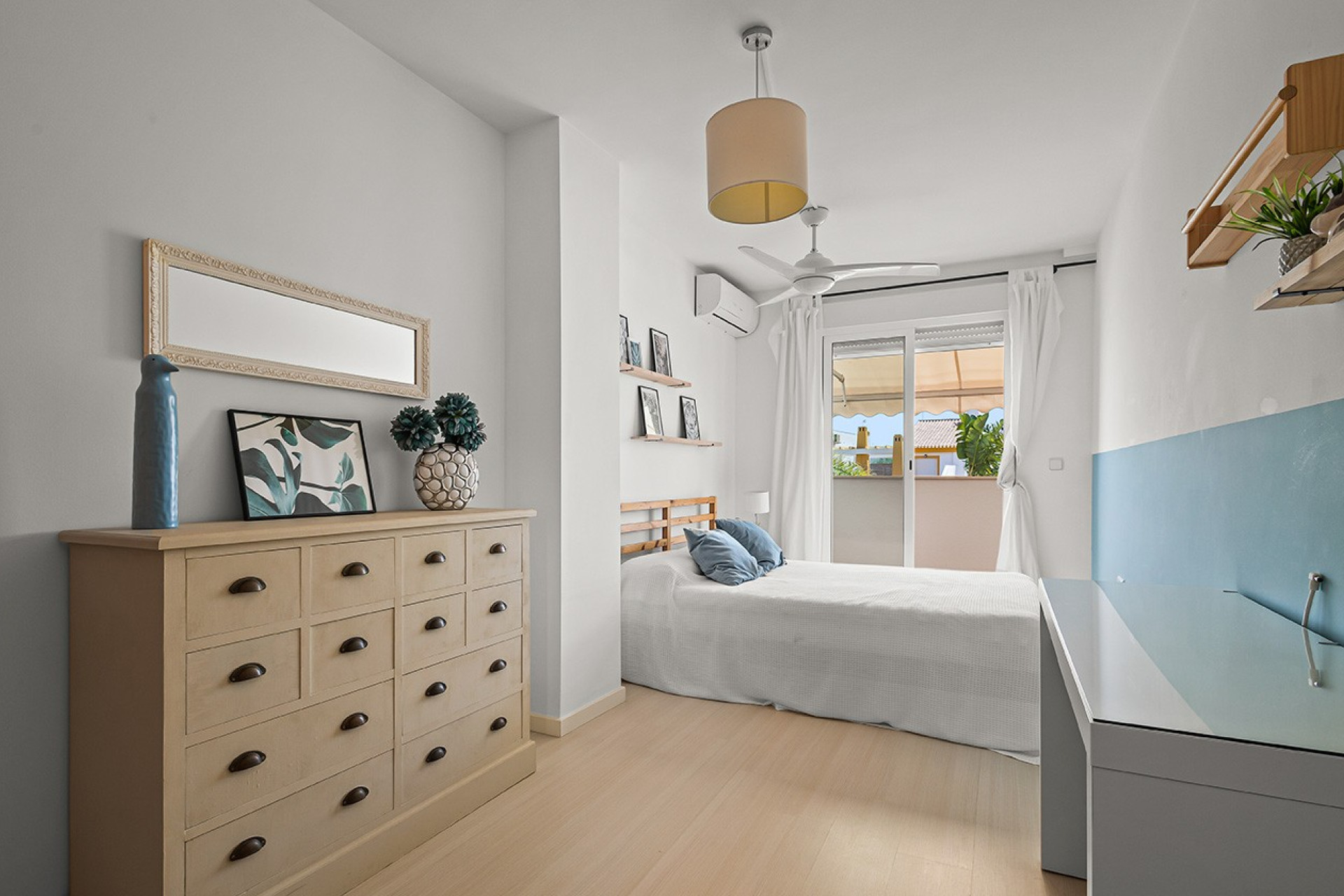 Resale - Villa - Torre de la Horadada - Pueblo Latino