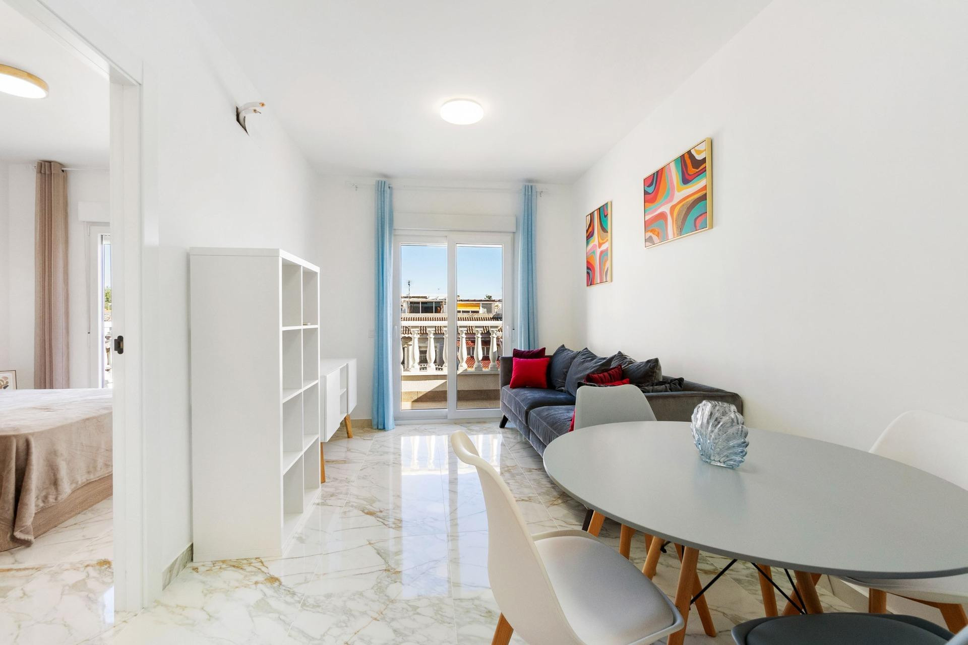 Resale - Villa - Torrevieja - El chaparral