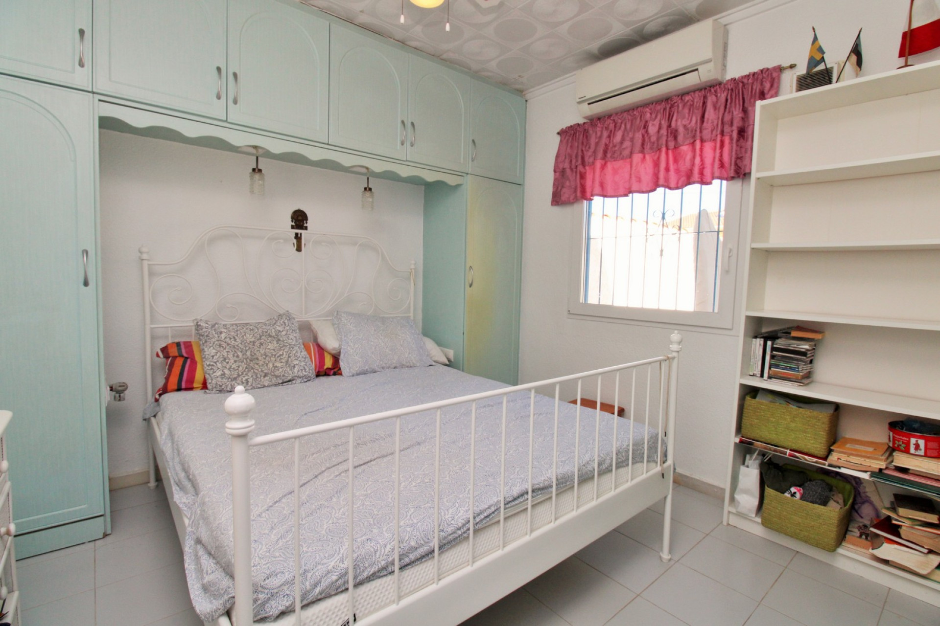 Resale - Villa - Torrevieja - El chaparral