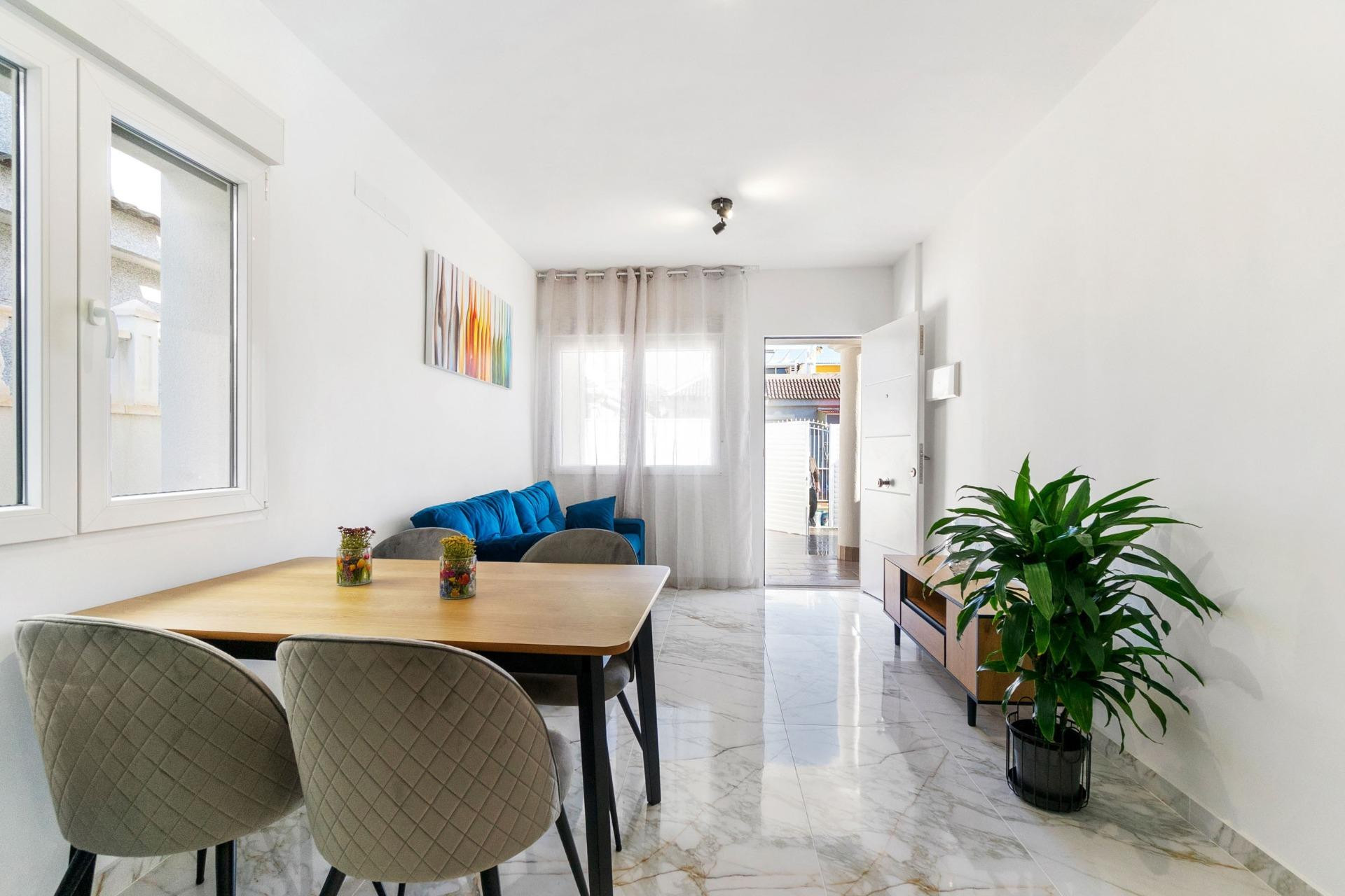 Resale - Villa - Torrevieja - El chaparral