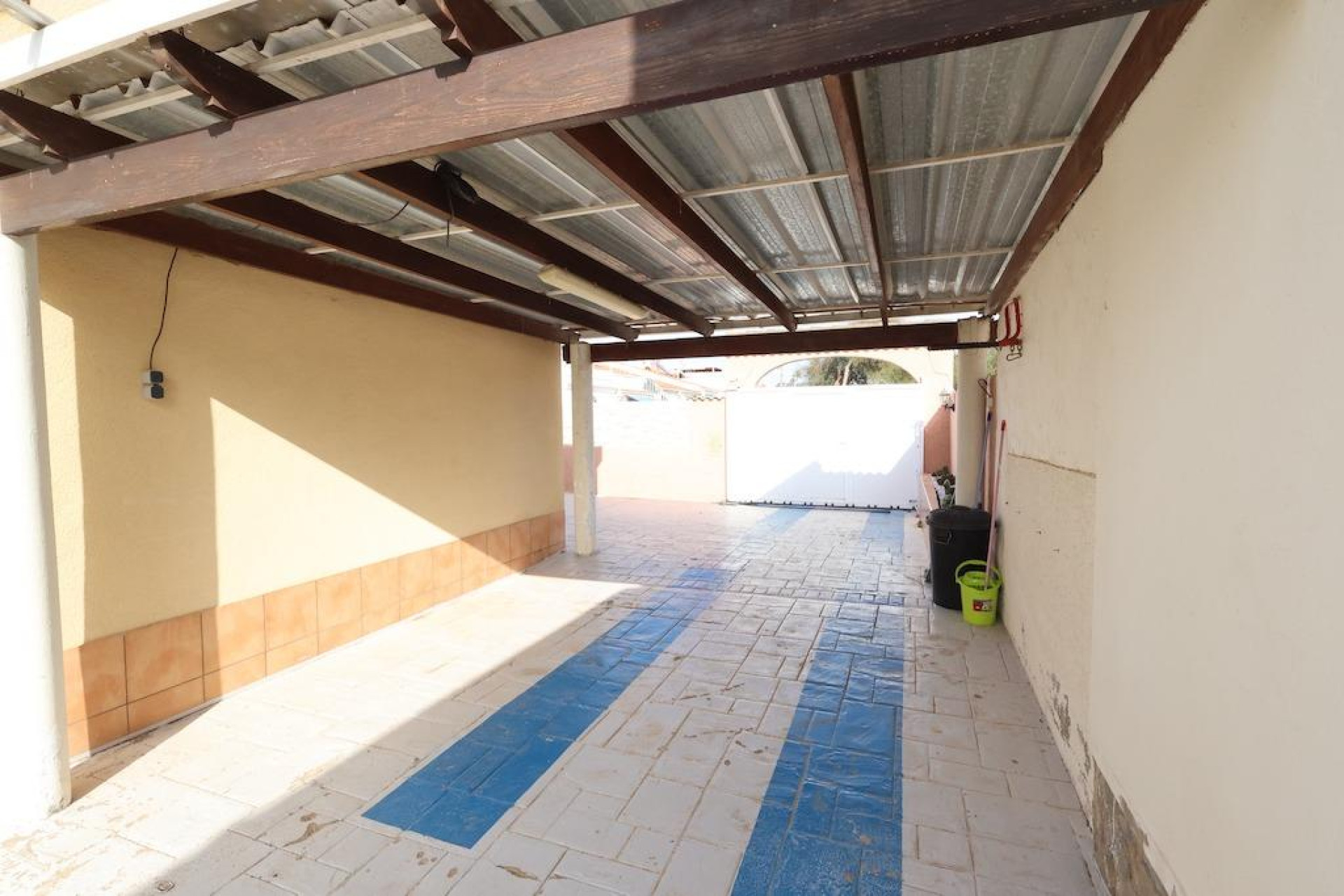 Resale - Villa - Torrevieja - La Siesta - El Salado - Torreta