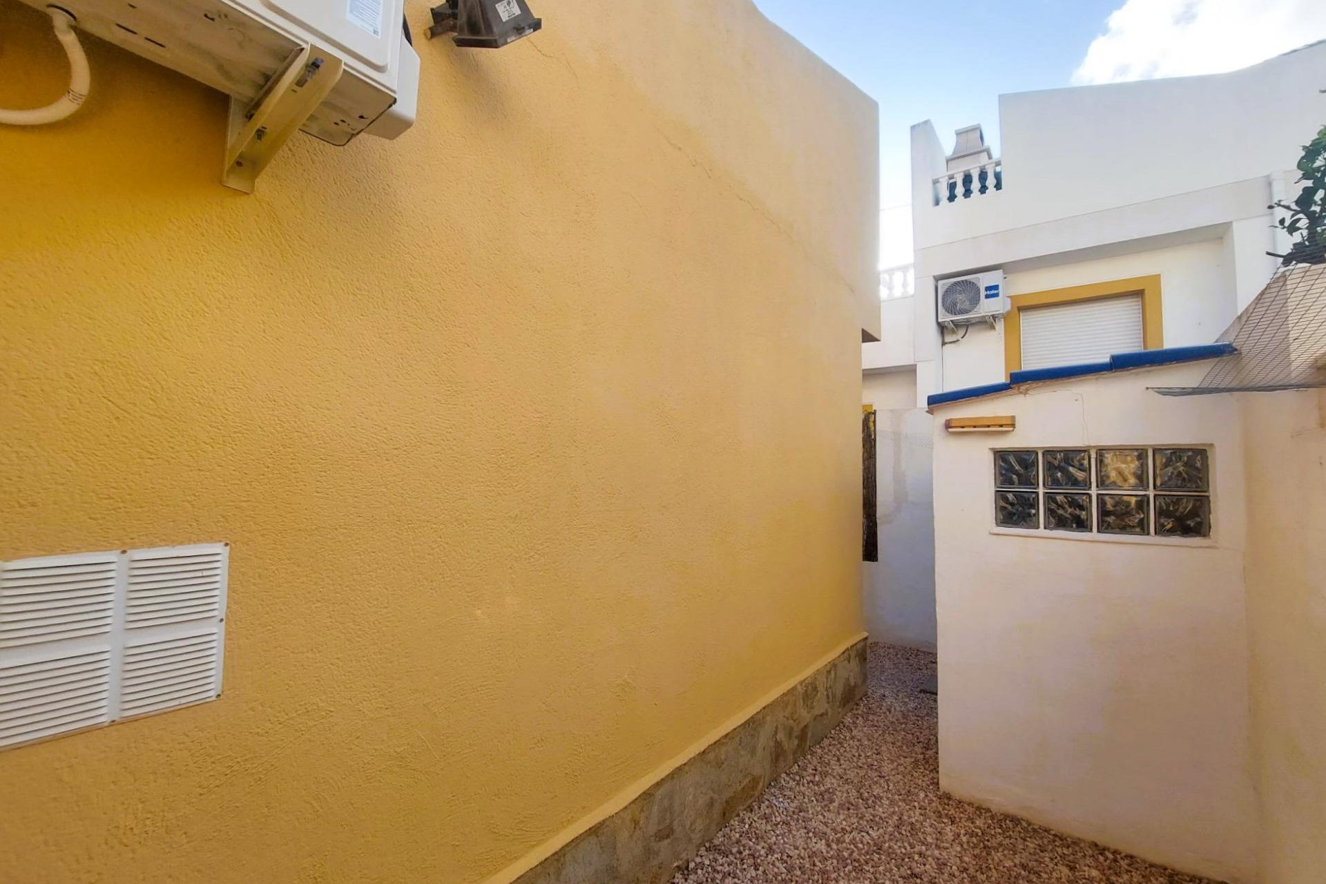 Resale - Villa - Torrevieja - Los Balcones - Los Altos del Edén