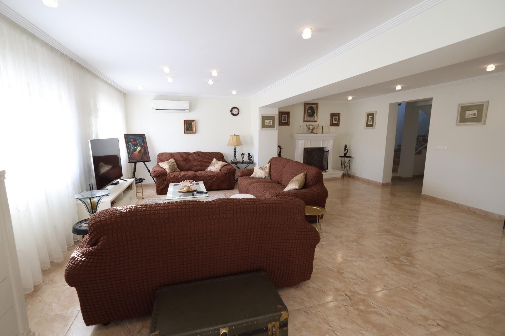 Resale - Villa - Torrevieja - Los Balcones