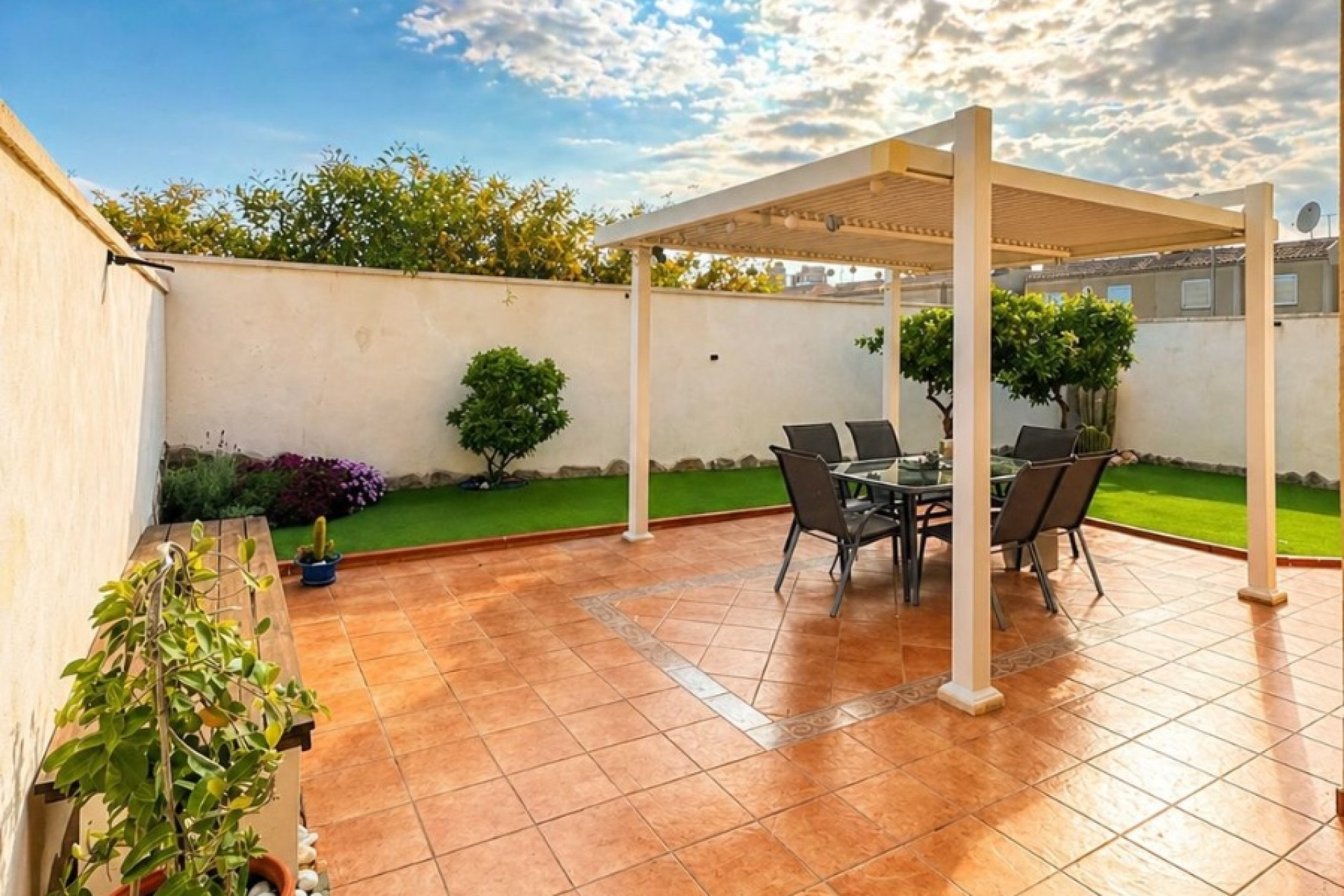 Resale - Villa - Torrevieja - Nueva Torrevieja - Aguas Nuevas