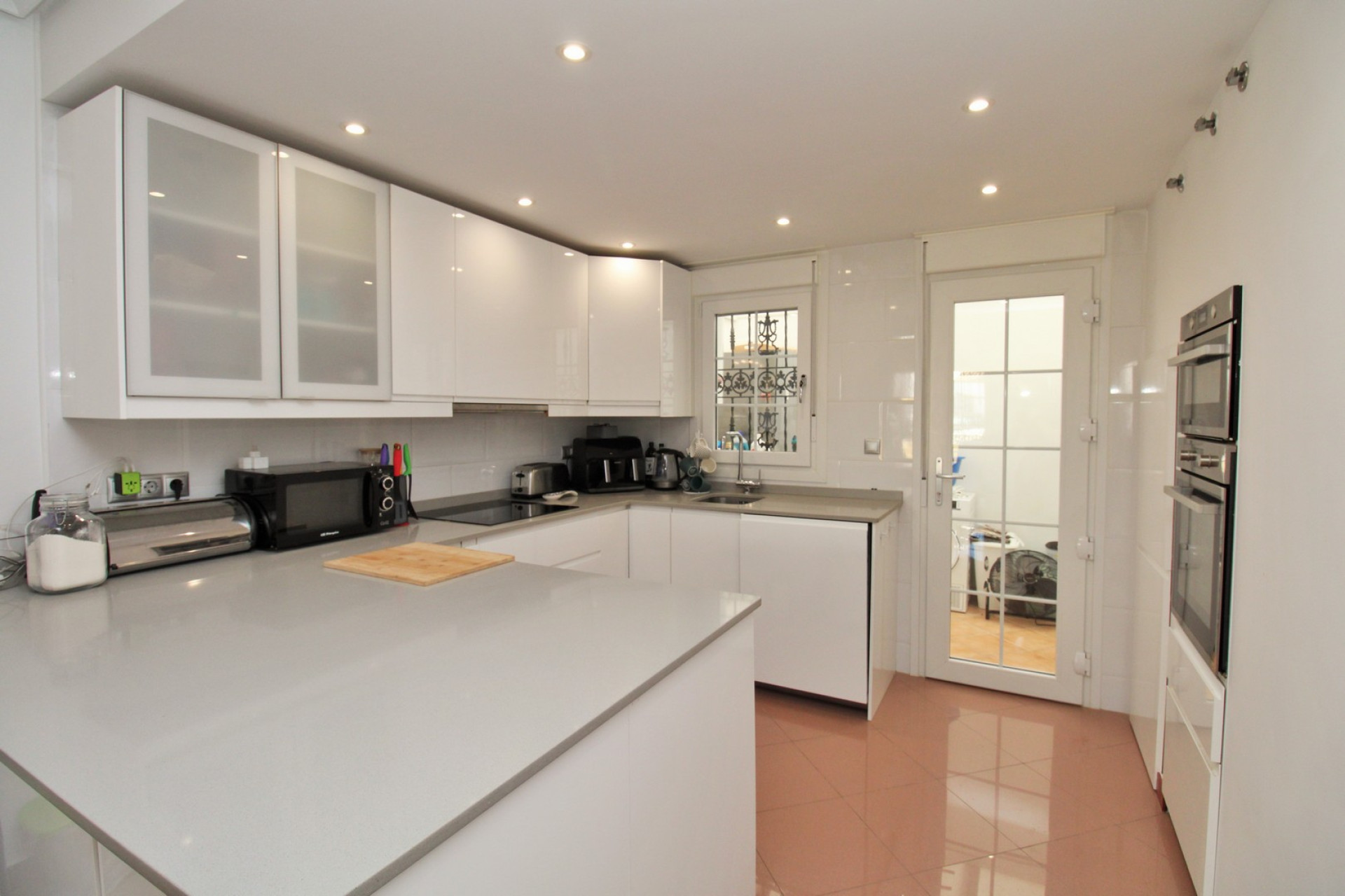 Resale - Villa - Villamartín - Los Dolses