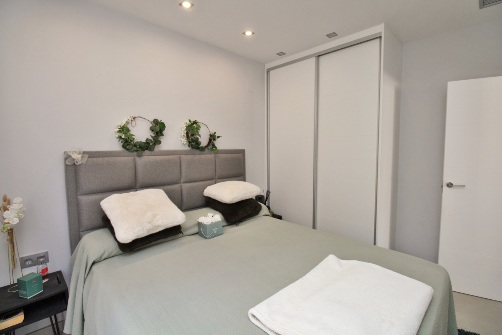 Resale - Villa - Villamartín