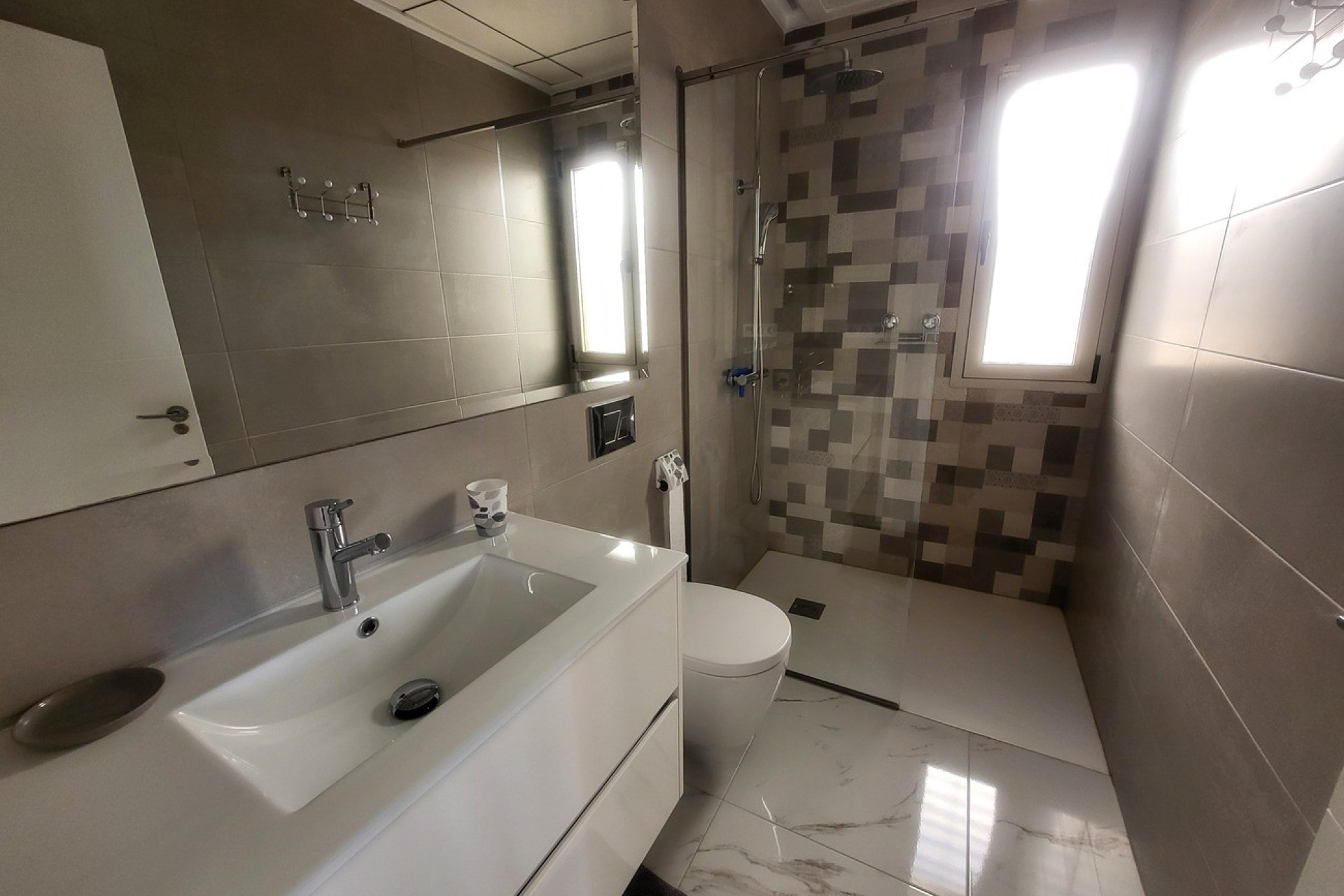 Resale - Villa - Villamartín