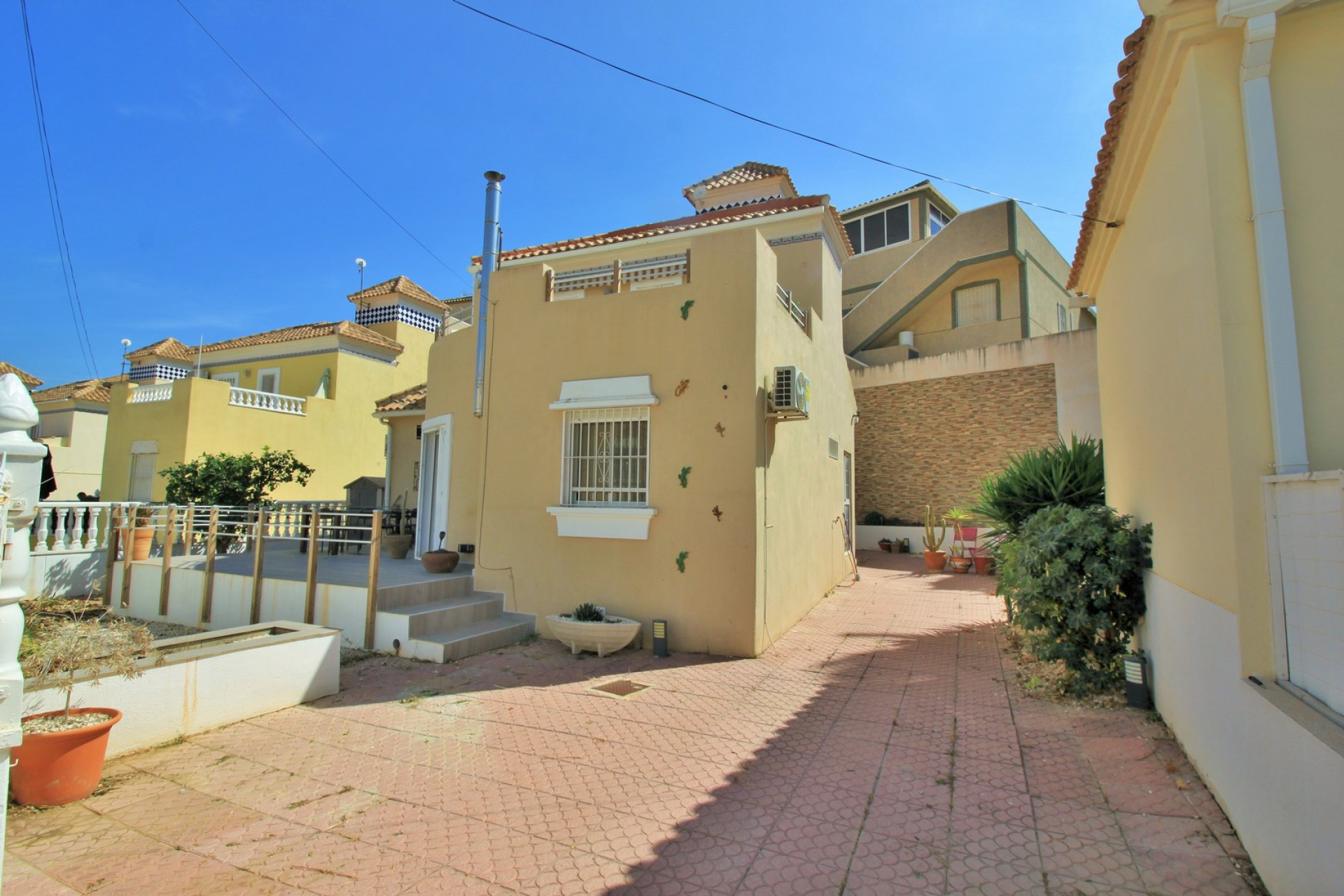 Resale - Villa - Villamartín