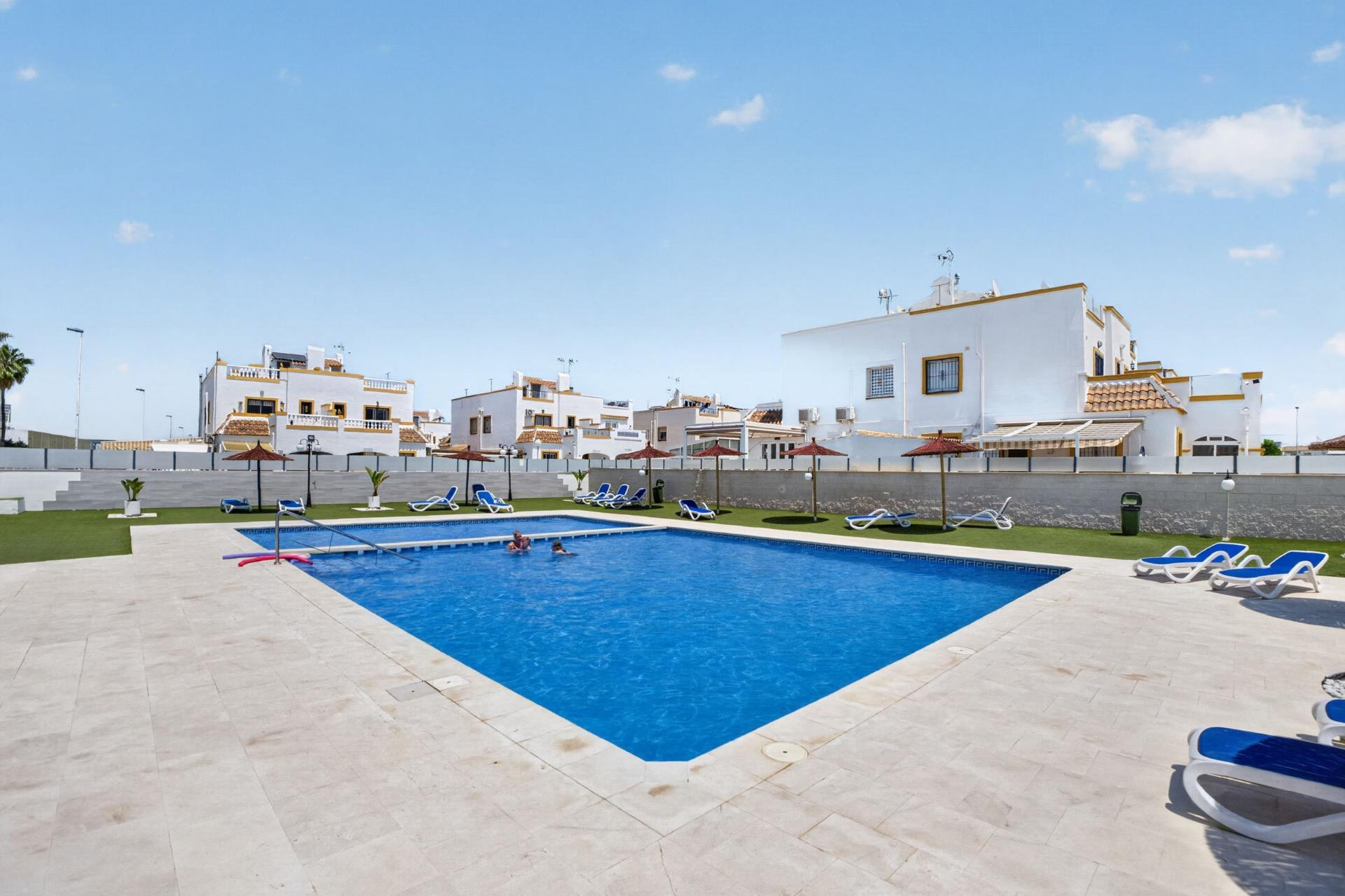 Reventa - Adosado - Torrevieja - La Siesta - El Salado -  Torreta