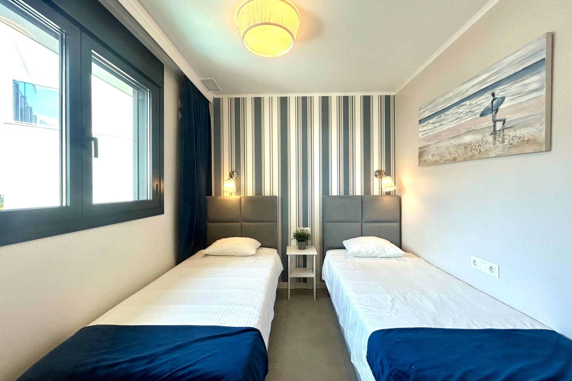 Reventa - Apartamento / piso - Dehesa de Campoamor - Campoamor