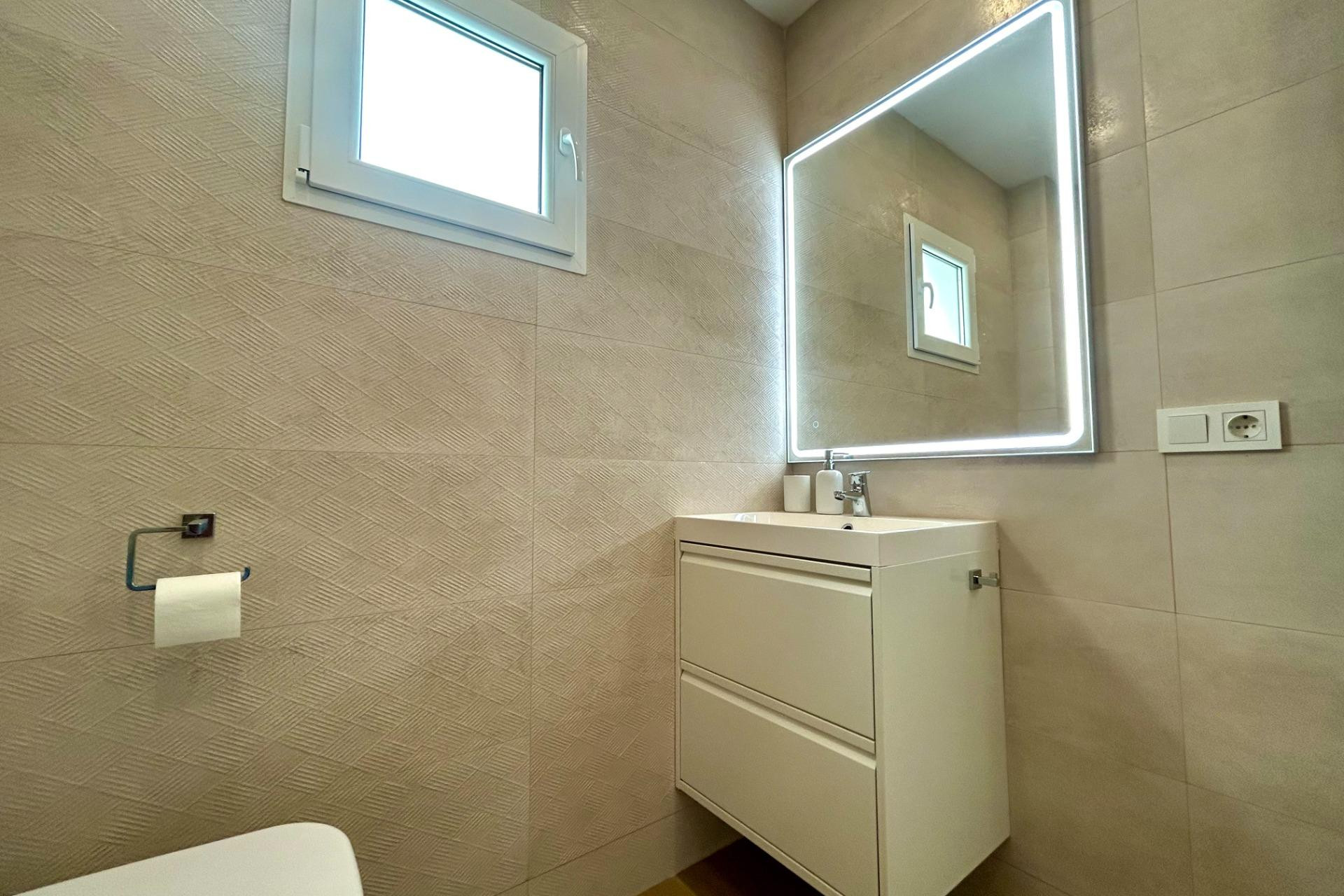 Reventa - Apartamento / piso - San Miguel de Salinas - Las filipinas