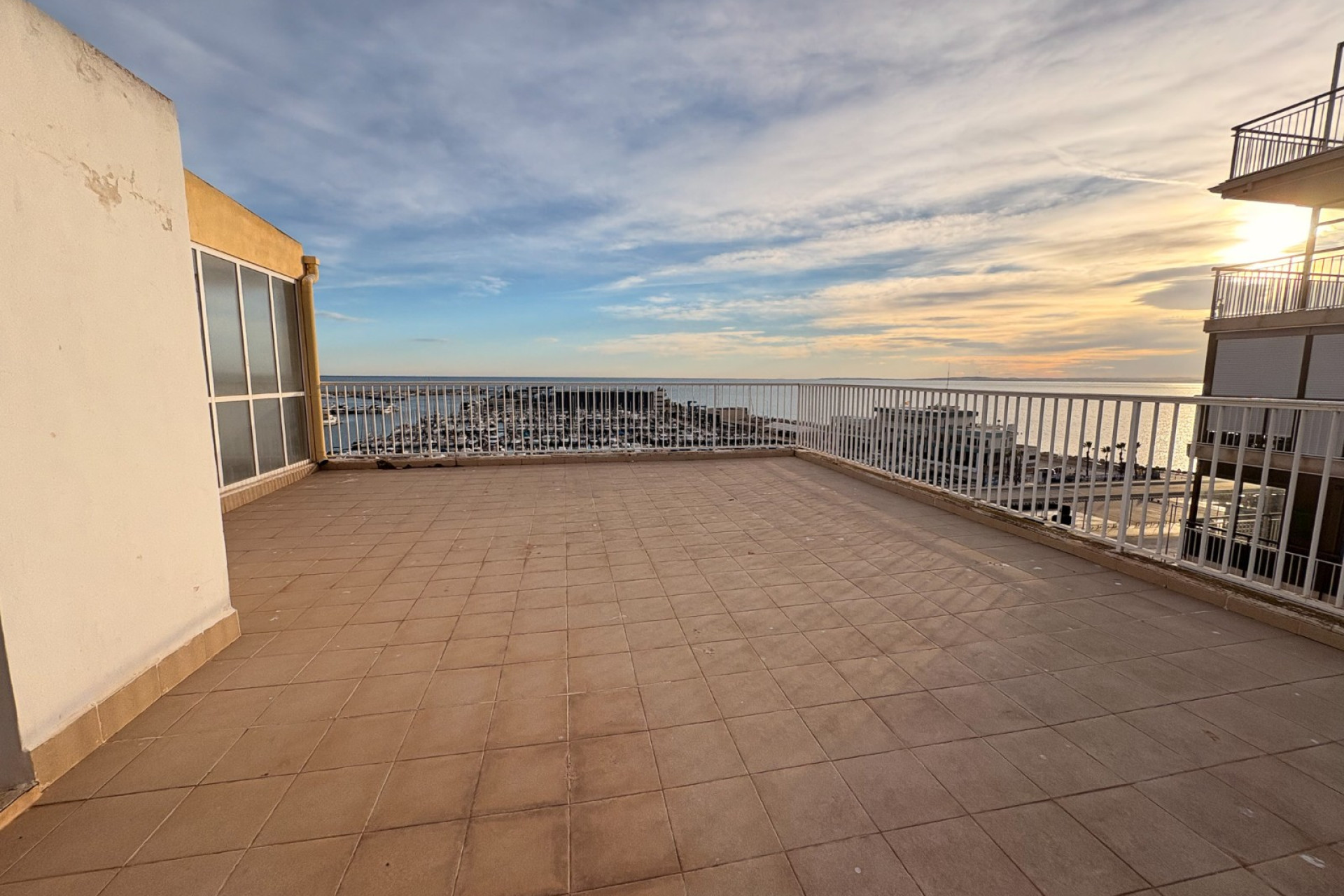 Reventa - Apartamento / piso - Santa Pola - Puerto