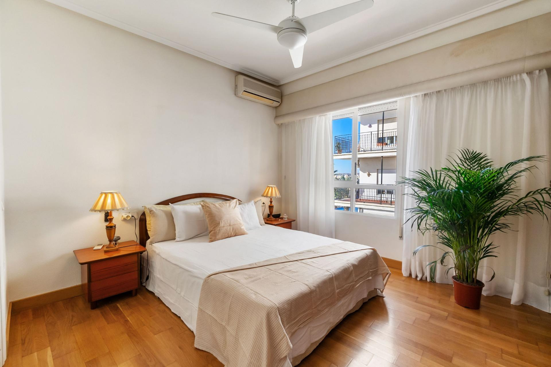 Reventa - Apartamento / piso - Torrevieja - Centro - Muelle Pesquero