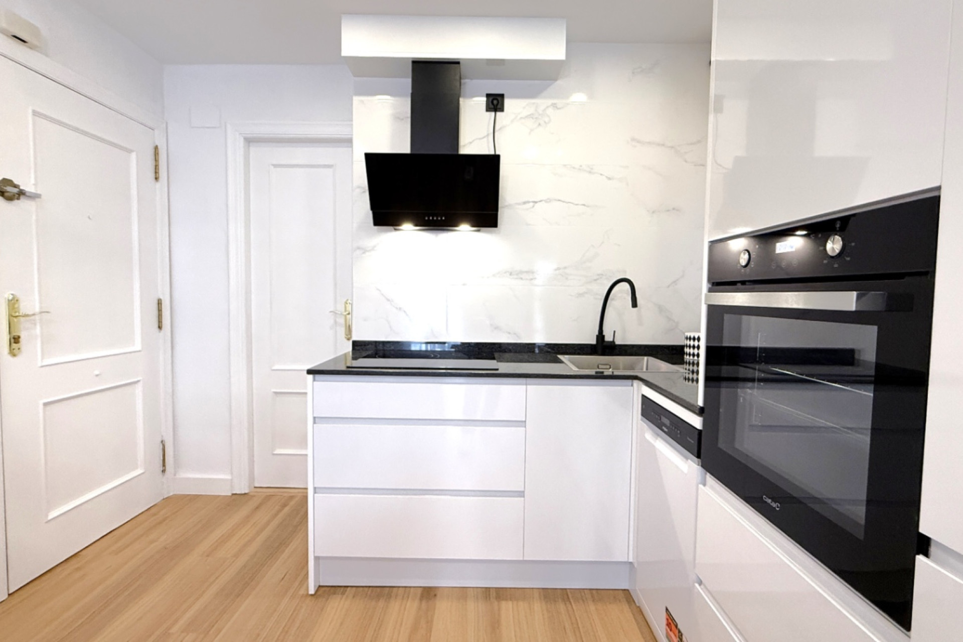 Reventa - Apartamento / piso - Torrevieja - Costa Blanca Sur