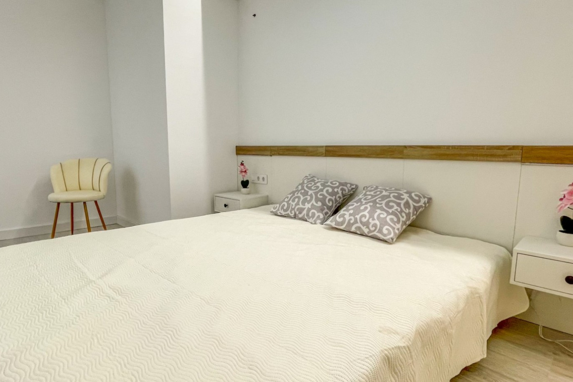 Reventa - Apartamento / piso - Torrevieja - El Acequión - Los Náufragos