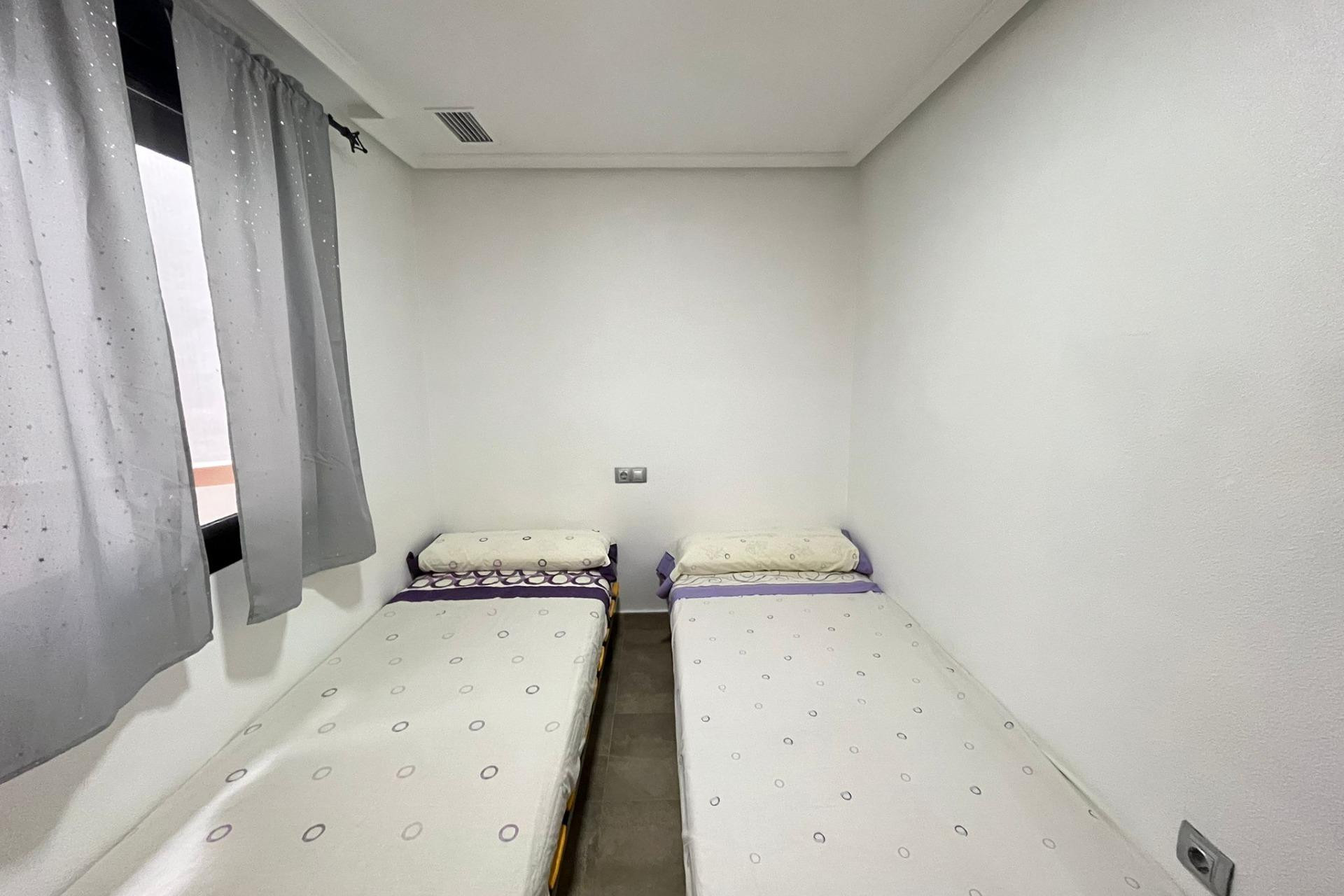 Reventa - Apartamento / piso - Torrevieja - La Mata