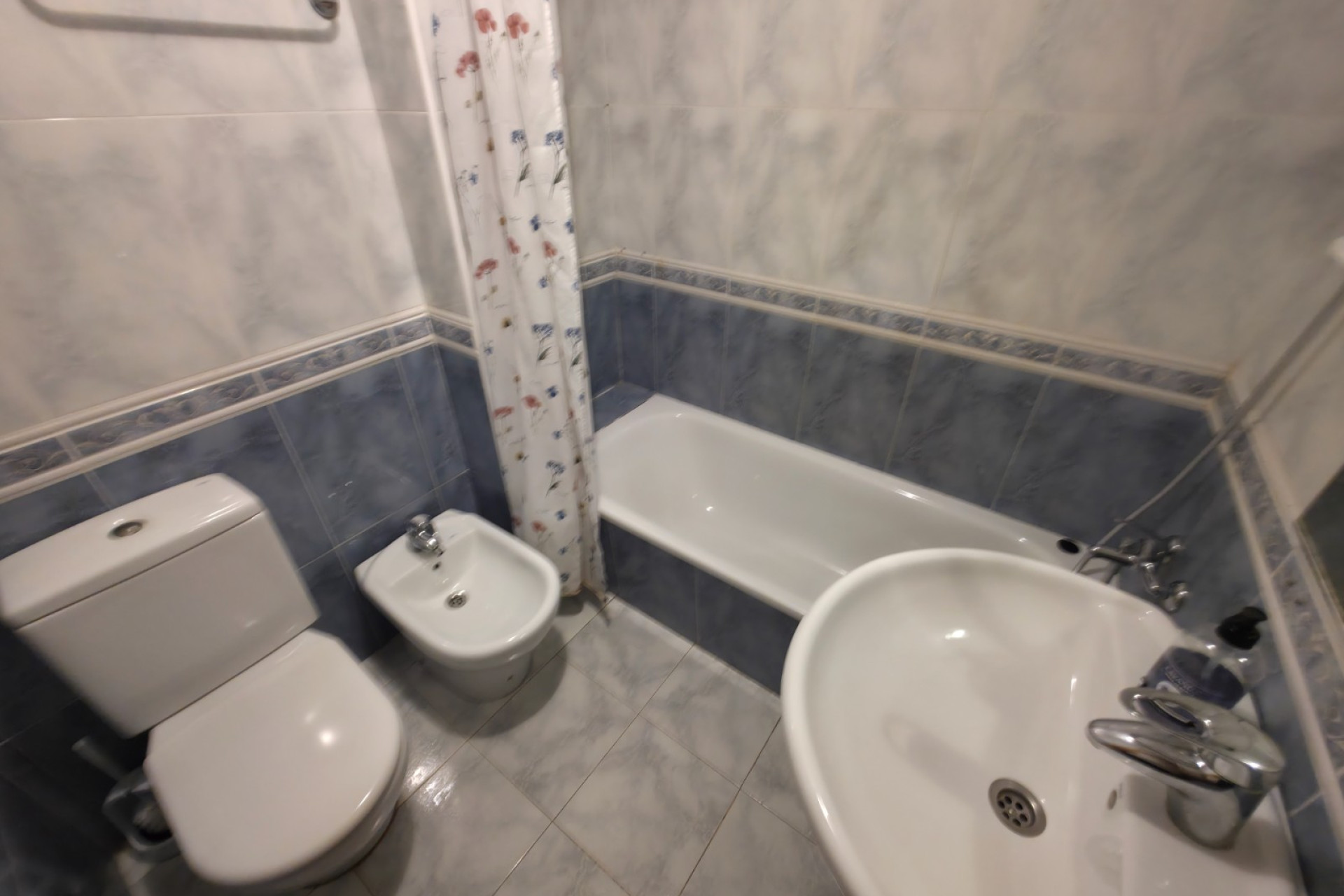 Reventa - Apartamento / piso - Torrevieja - Paseo maritimo