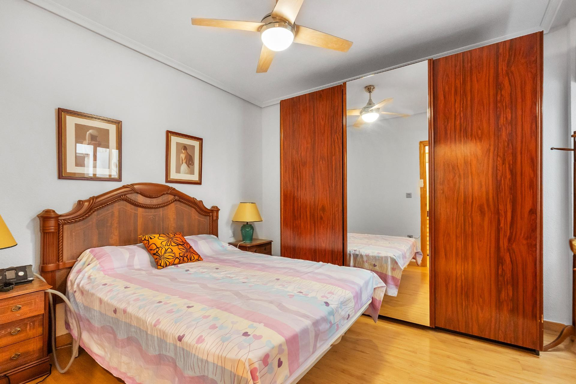 Reventa - Apartamento / piso - Torrevieja - Paseo maritimo