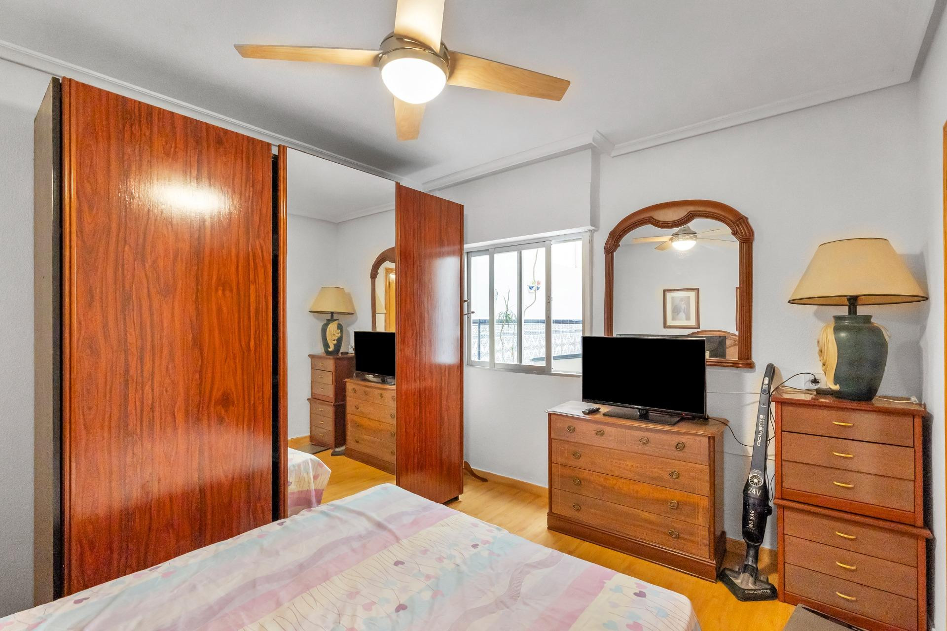 Reventa - Apartamento / piso - Torrevieja - Paseo maritimo