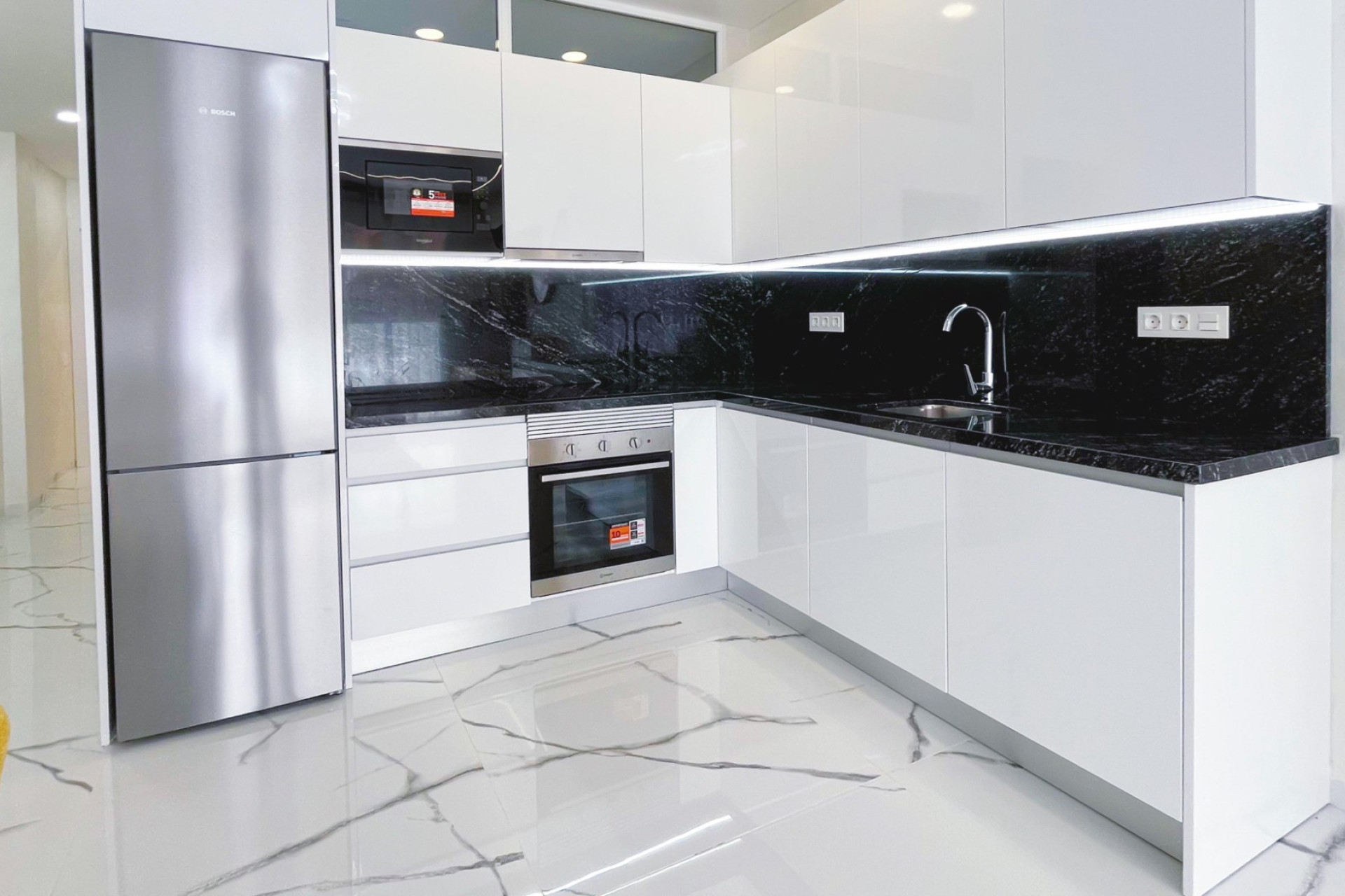 Reventa - Apartamento / piso - Torrevieja - Playa del Cura