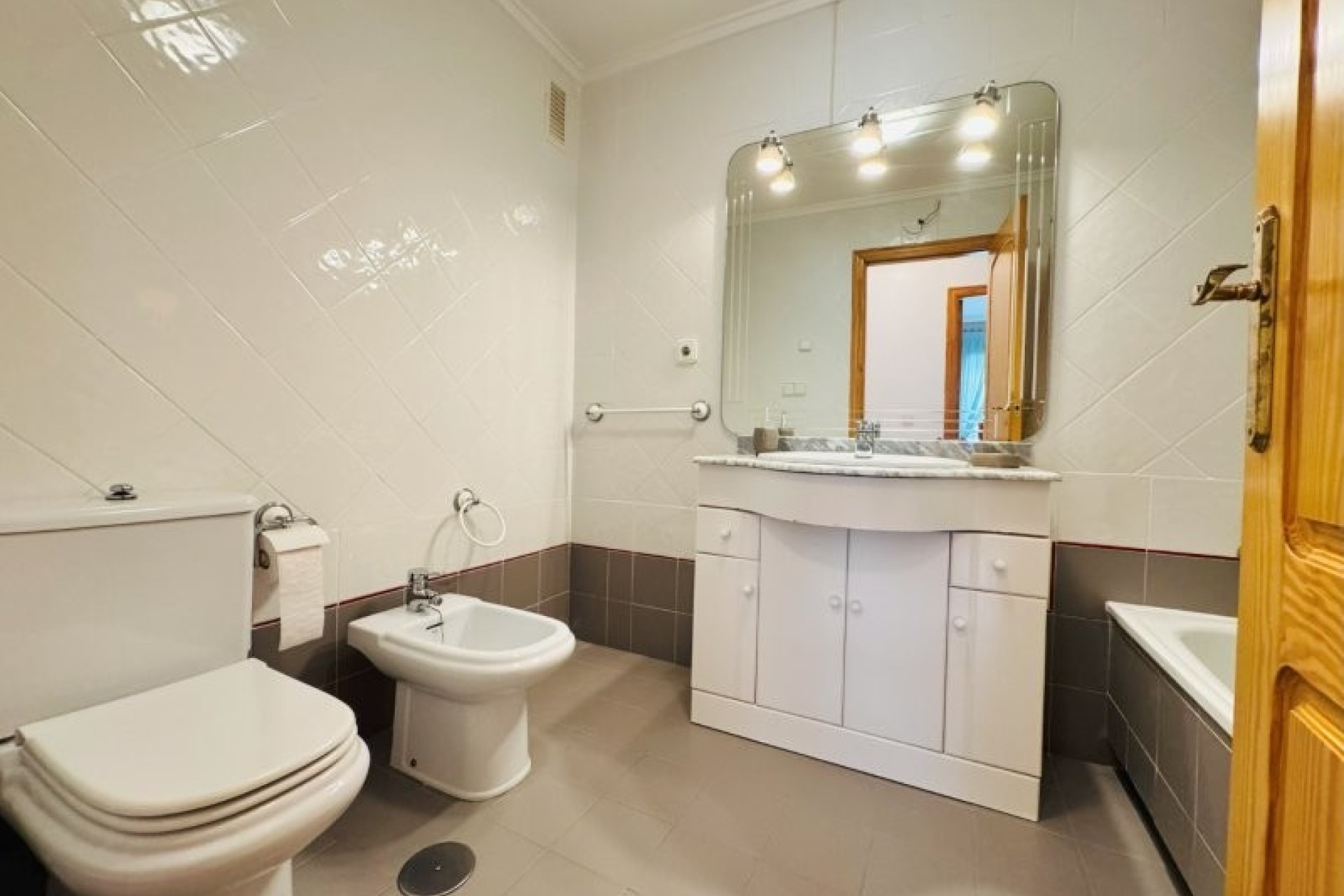 Reventa - Apartamento / piso - Torrevieja - Torrelamata - La Mata