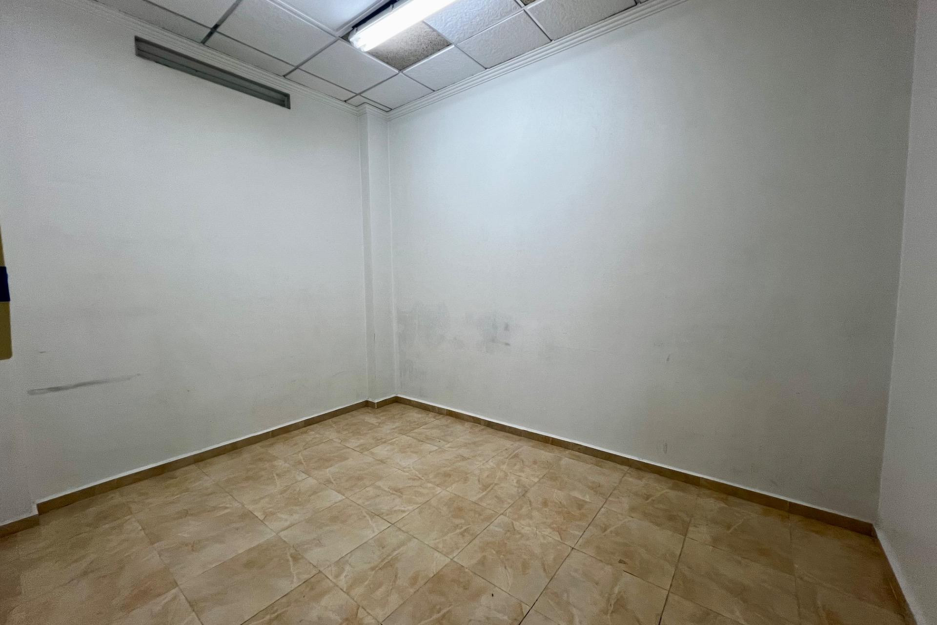 Reventa - Comercial - Beniel