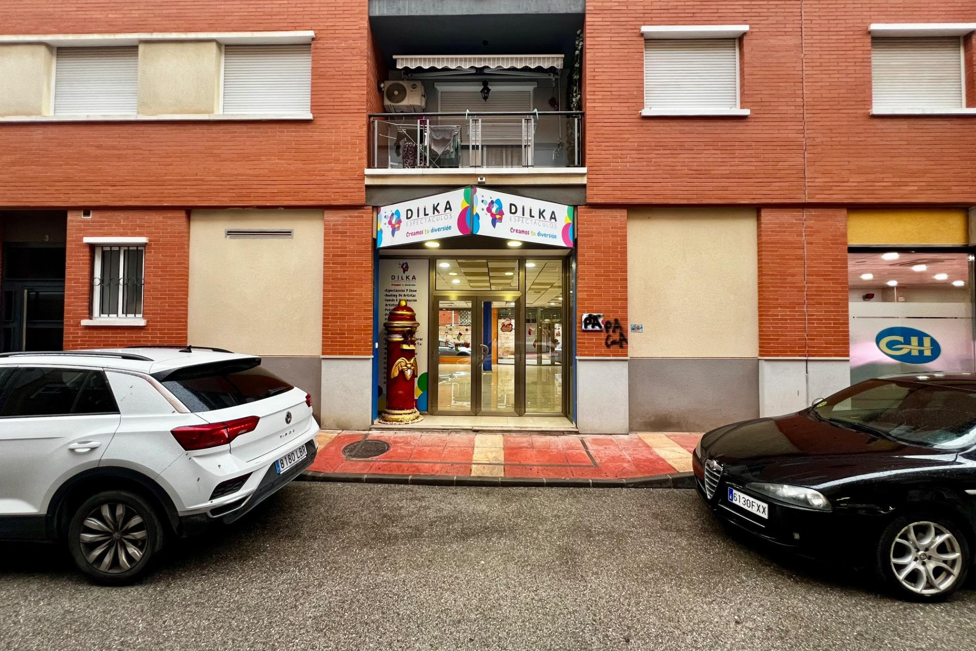 Reventa - Comercial - Beniel