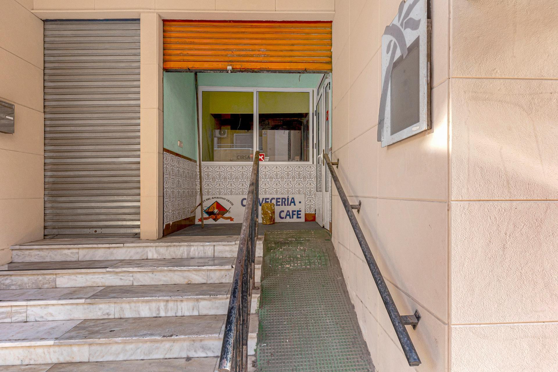 Reventa - Comercial - Torrevieja - Playa del Cura