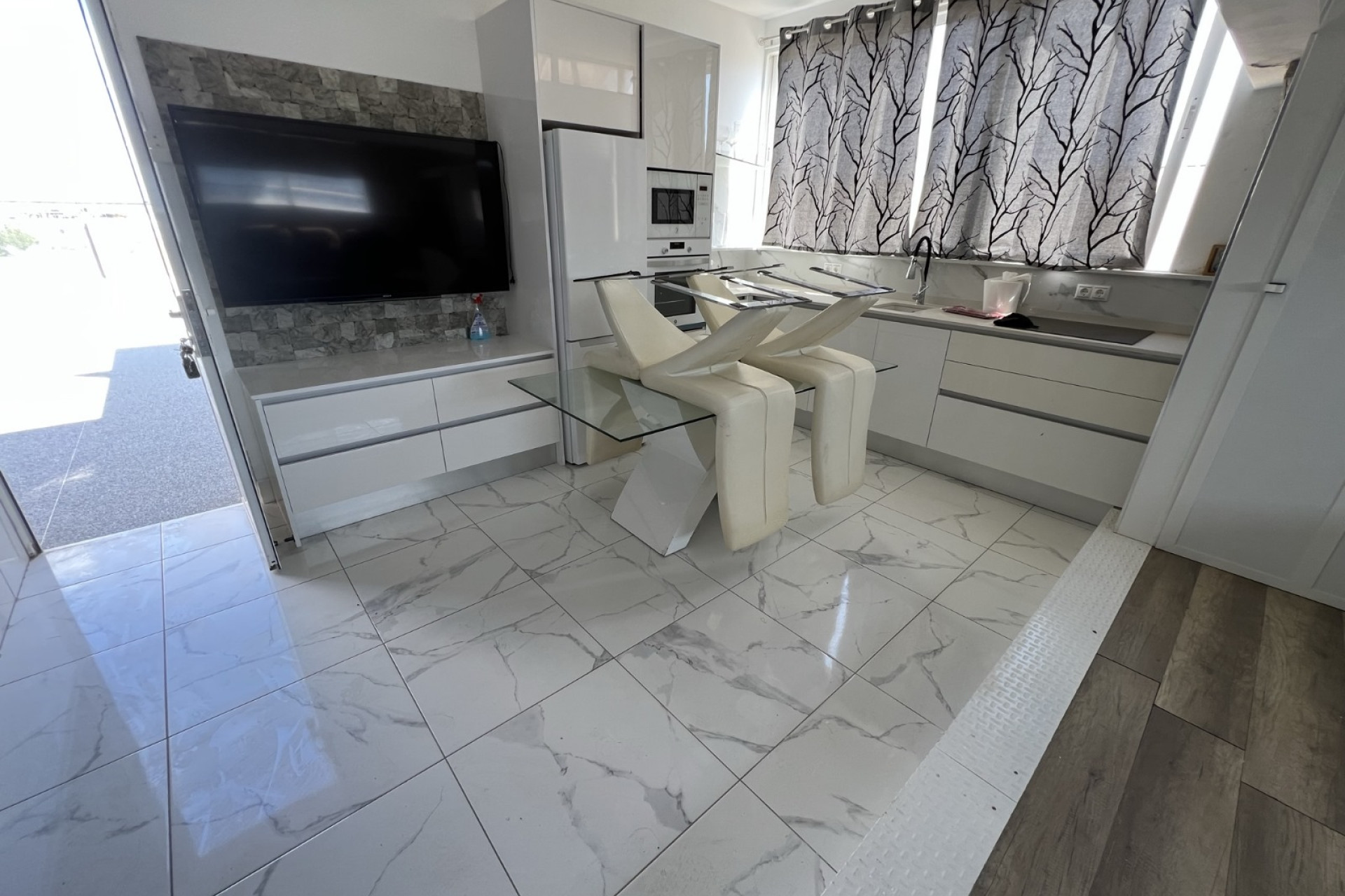 Reventa - Commercial - Torrevieja - Costa Blanca Sur