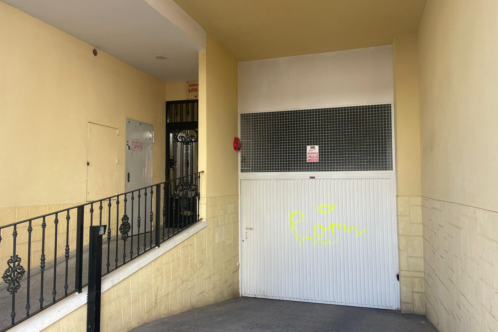 Reventa - Parking - Torrevieja - Playa del Cura
