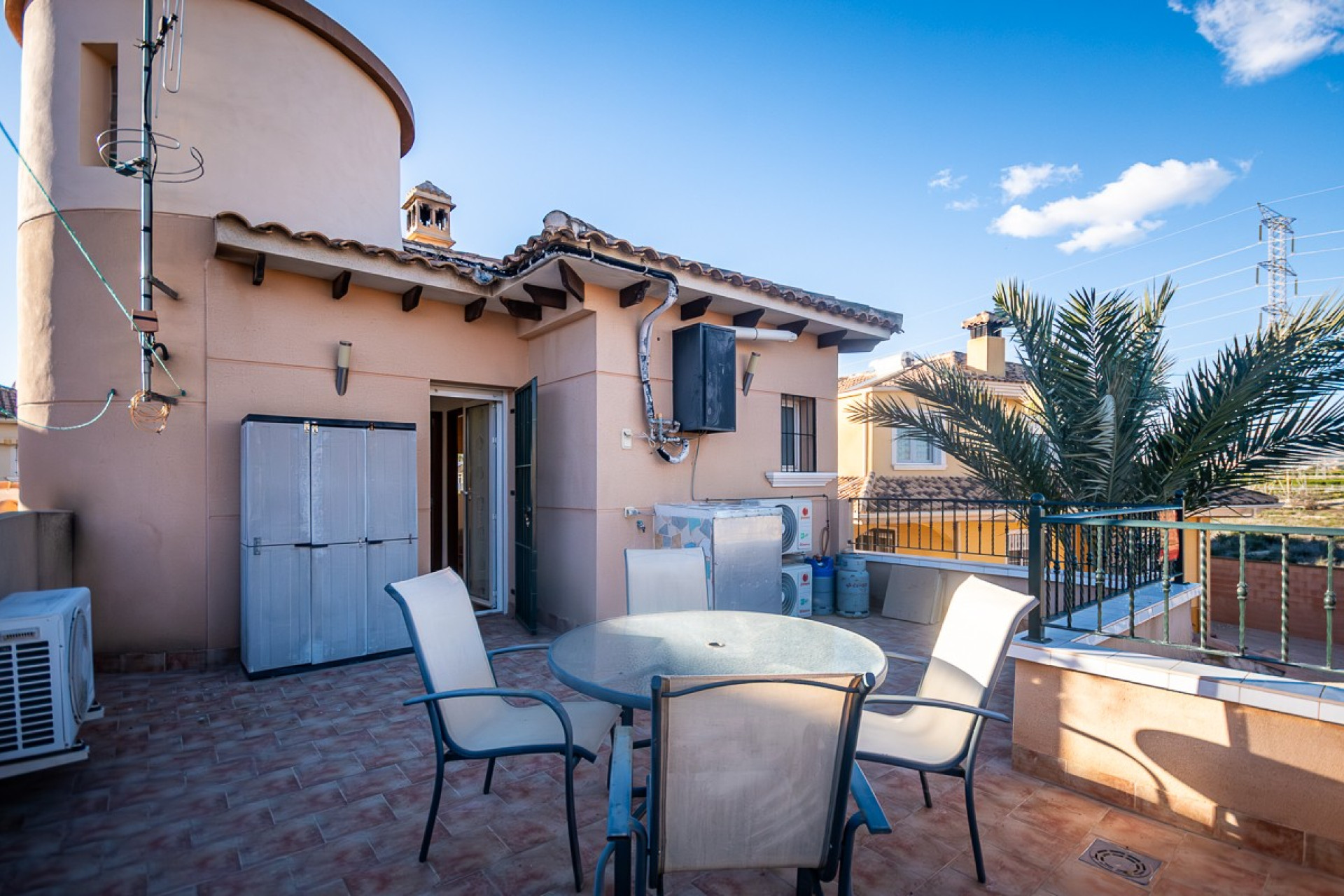 Reventa - Villa - Benferri